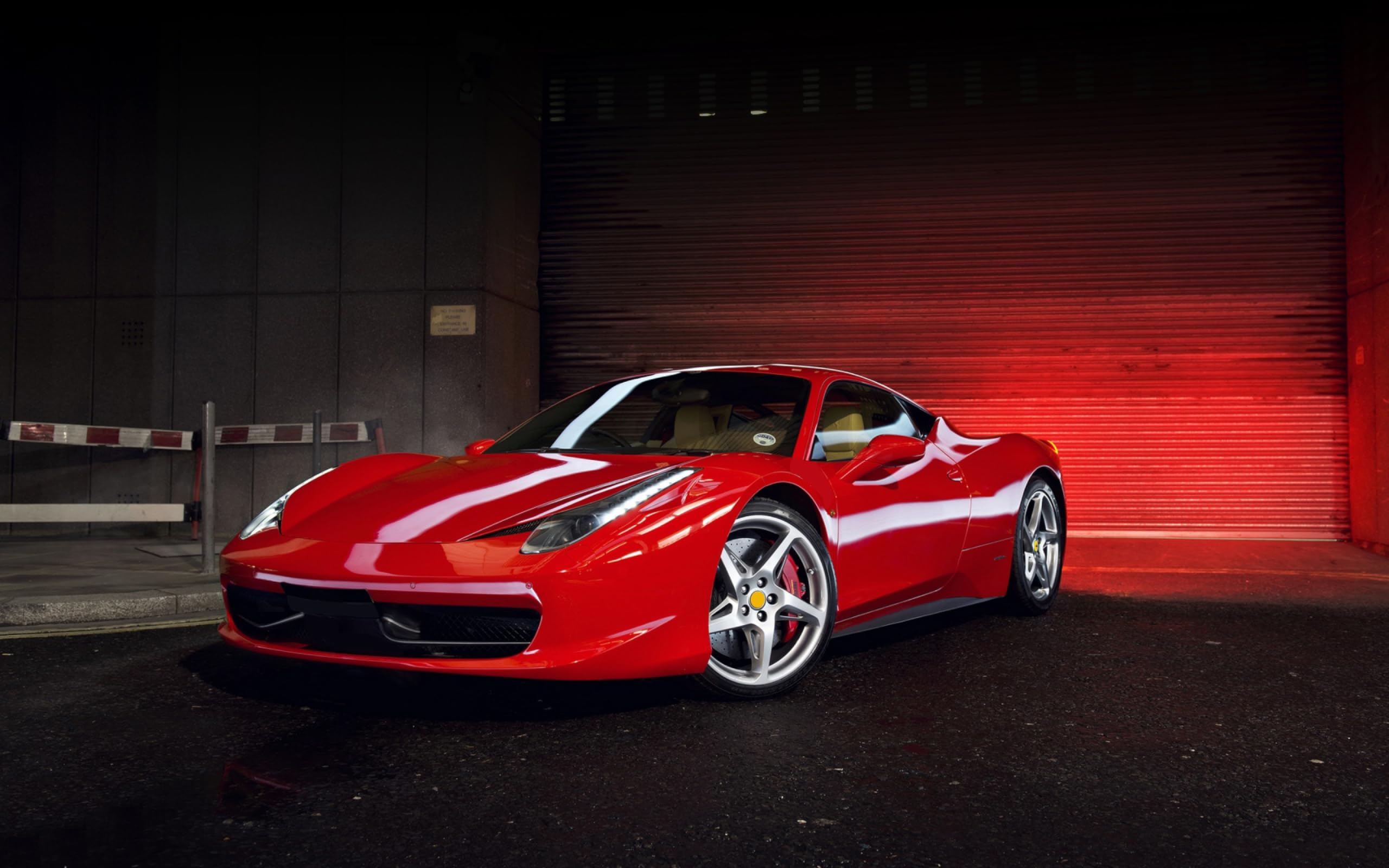 Rojo Brillante Vinilo Adhesivo Coche Película Adhesiva de Protección de la Carrocería del Automóvil con Tecnología de Liberación de Aire Película de Vinilo para Automóvil — view 4