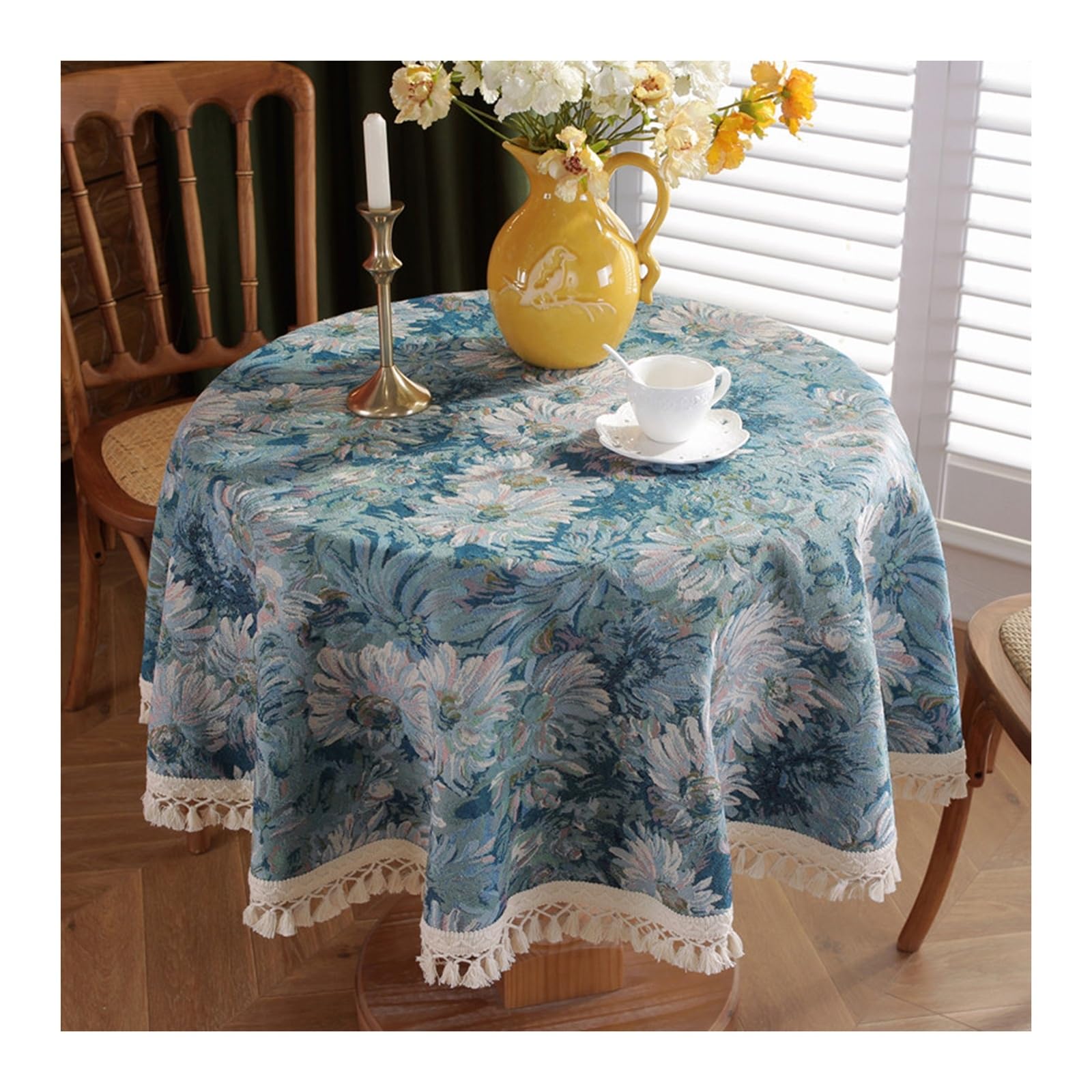 Nappe de table ronde bleu jacquard marguerite pour repas de famille chaleureux