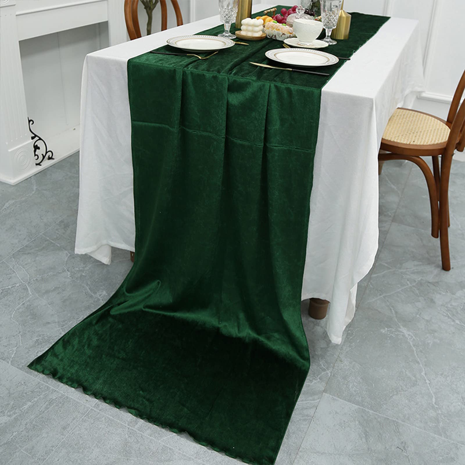 2 Pieces Green Velvet Table Runner, 70 x 300 cm Soft Velvet Wedding Table Runners, Wedding Reception Decorations Table Linen Overlay for Party Wedding Table Decor