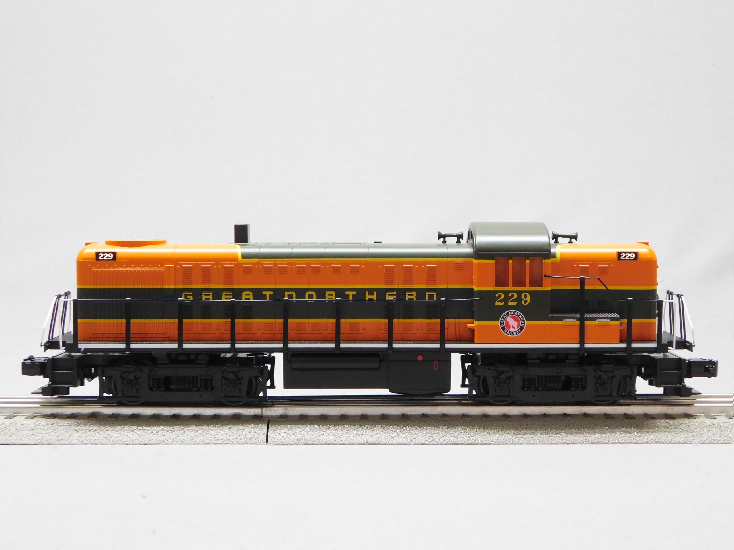 M.T.H. Electric Trains MTH RAILKING Great Northern #229 RS-3 Diesel Engine O Gauge 30-21167-1