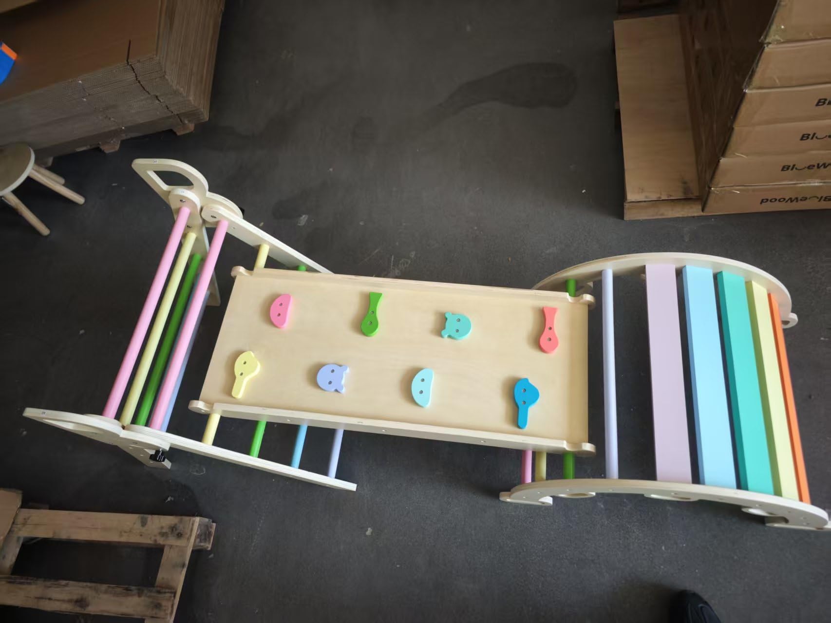 BlueWood Pikler Triangle Set with Cushion?Rainbow?