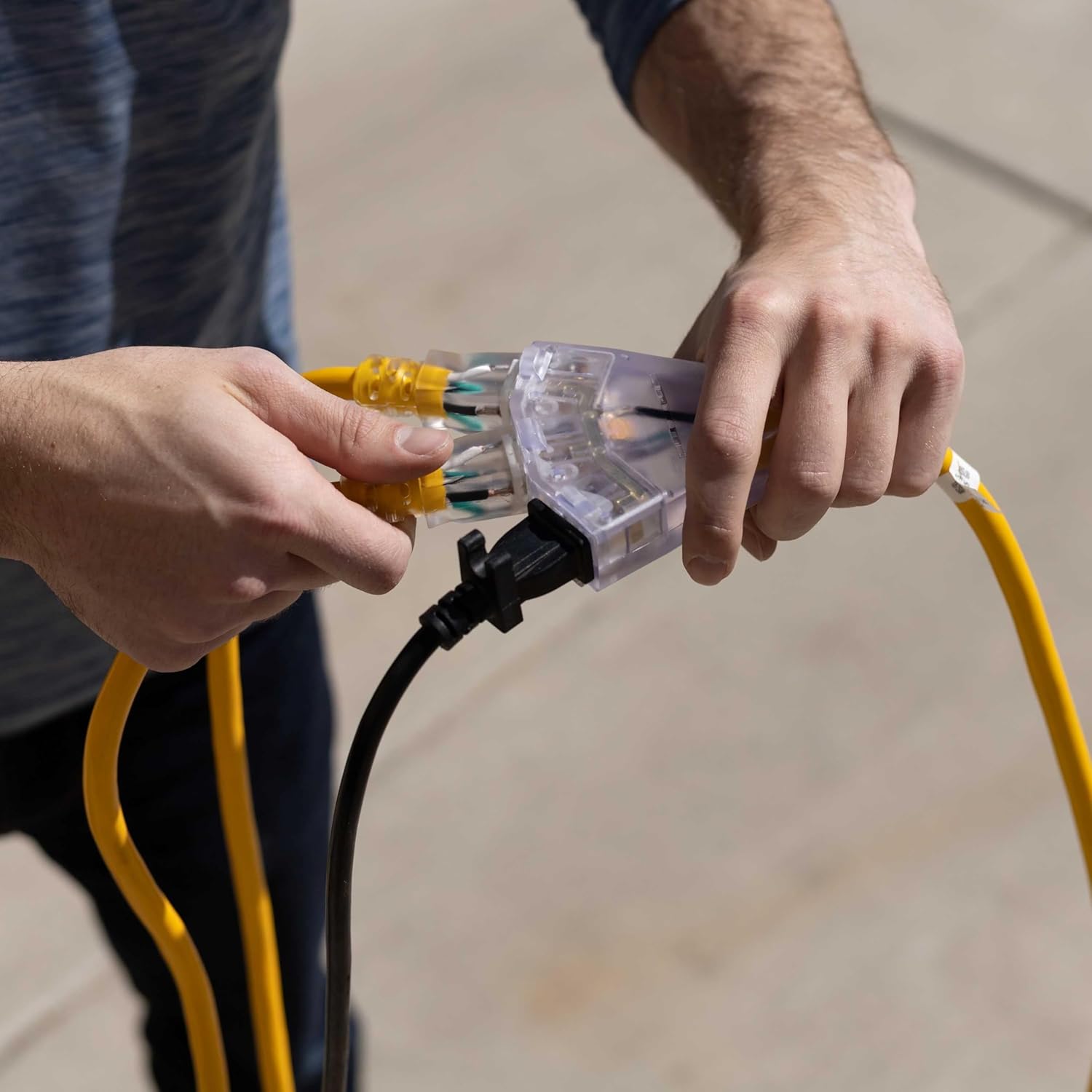 10 ft 10 Gauge Extension Cord - Outdoor Extension Cord Waterproof - Heavy Duty Outdoor Extension Cords 10 ft with Multiple Outlets - Watts Wire - 10' Grounded