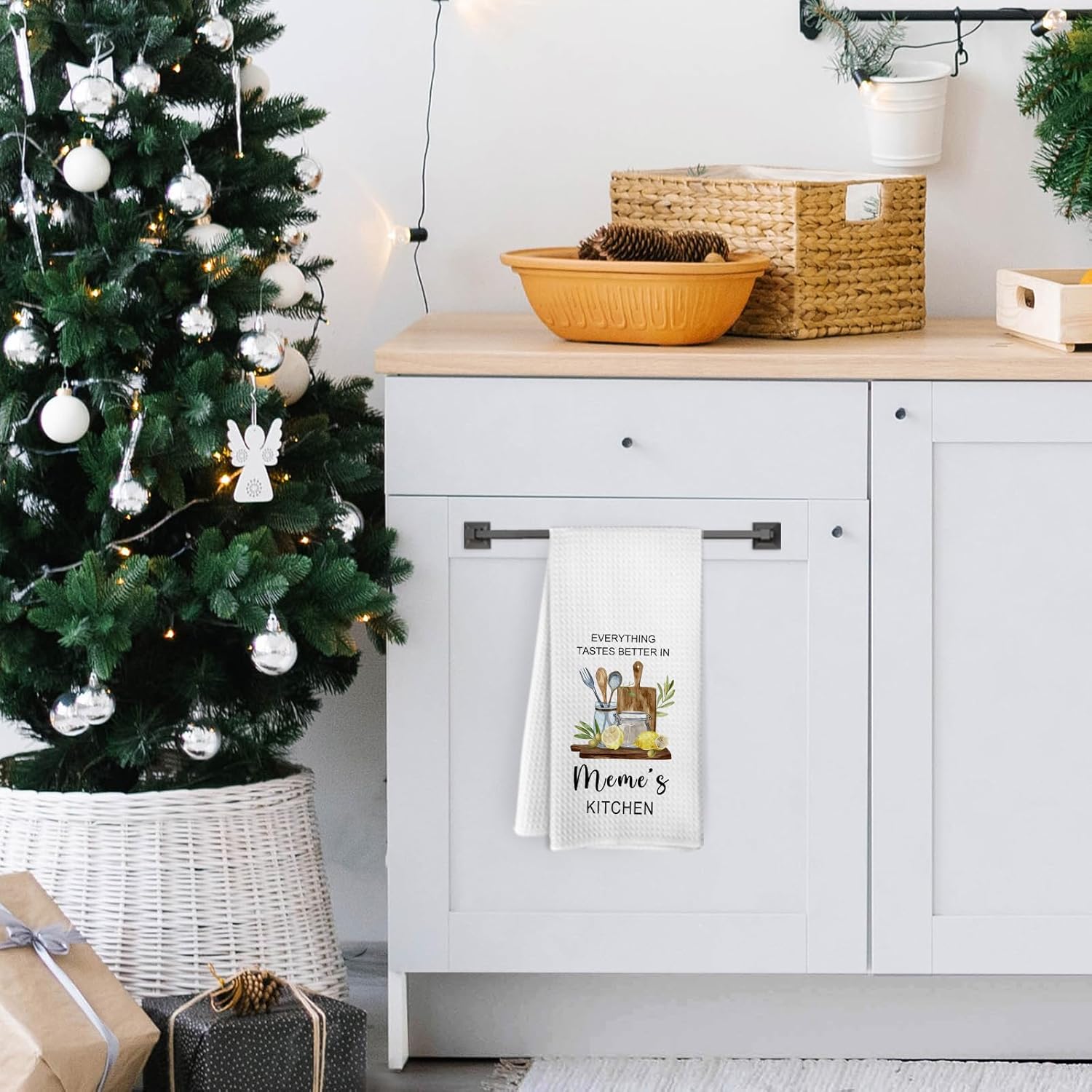 Meme Gifts Kitchen Towels, Mothers Day Birthday Gifts for Grandma Grandmother, Everything Tastes Better in Meme's Kitchen Decorative Hand Tea Towels for Kitchen, 16x24 Inches - Image 5