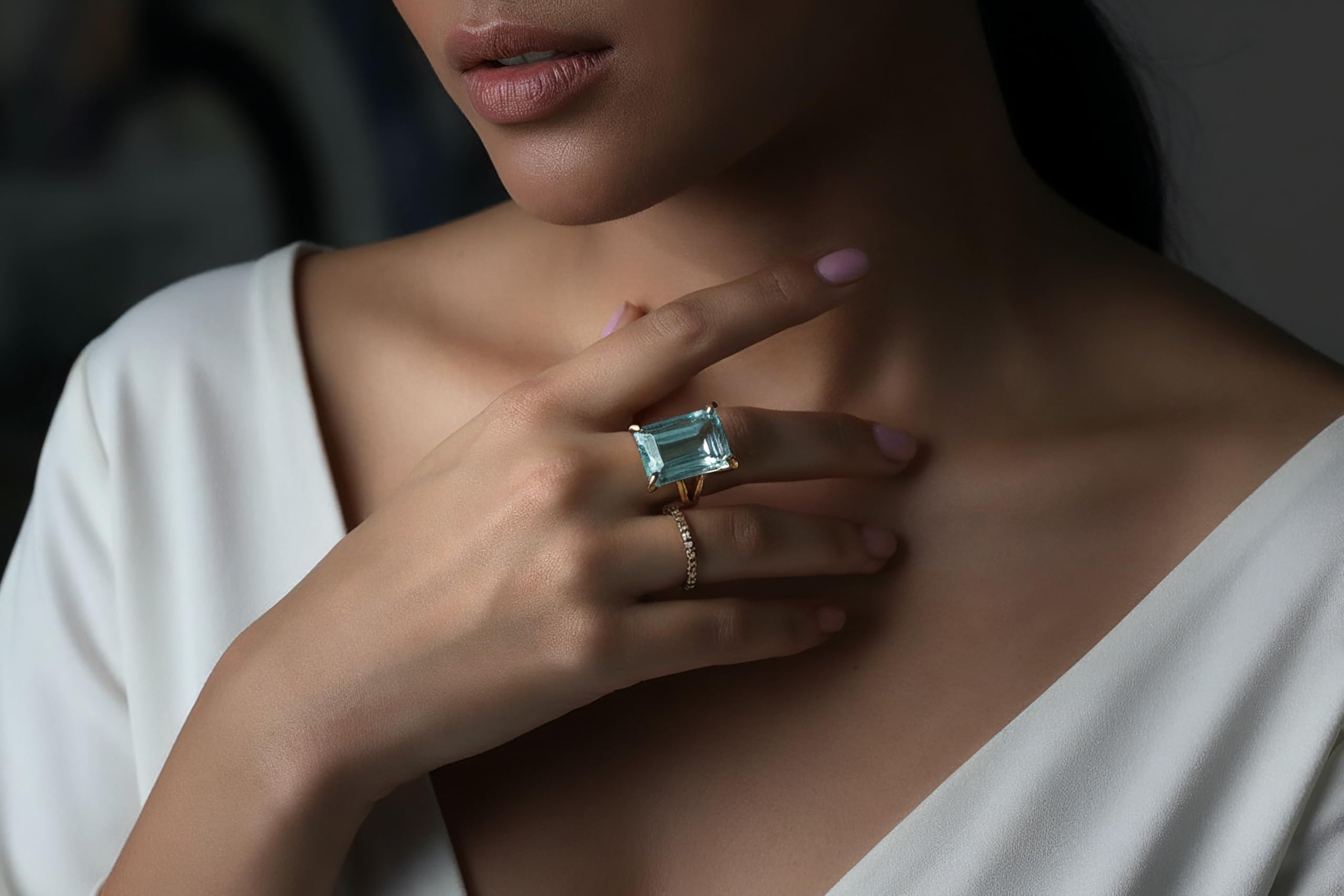 Anillo de Topacio Azul Anémona - Joyas Hechas a Mano con Piedras de Nacimiento - Anillos de Oro Personalizados para Mujeres - Regalos de Joyería Personalizados para Cumpleaños Aniversario de Bodas