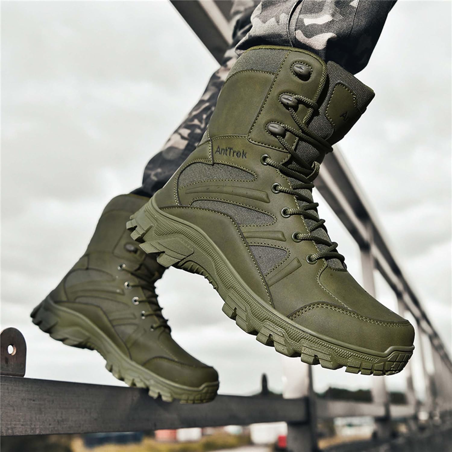 Tactical Boots for Men High Top Hiking Mountain Climbing Jungle Off-Road Combat Military Boots Waterproof Wear-Resistant Work Casual Travel Backpack Sports Shoes