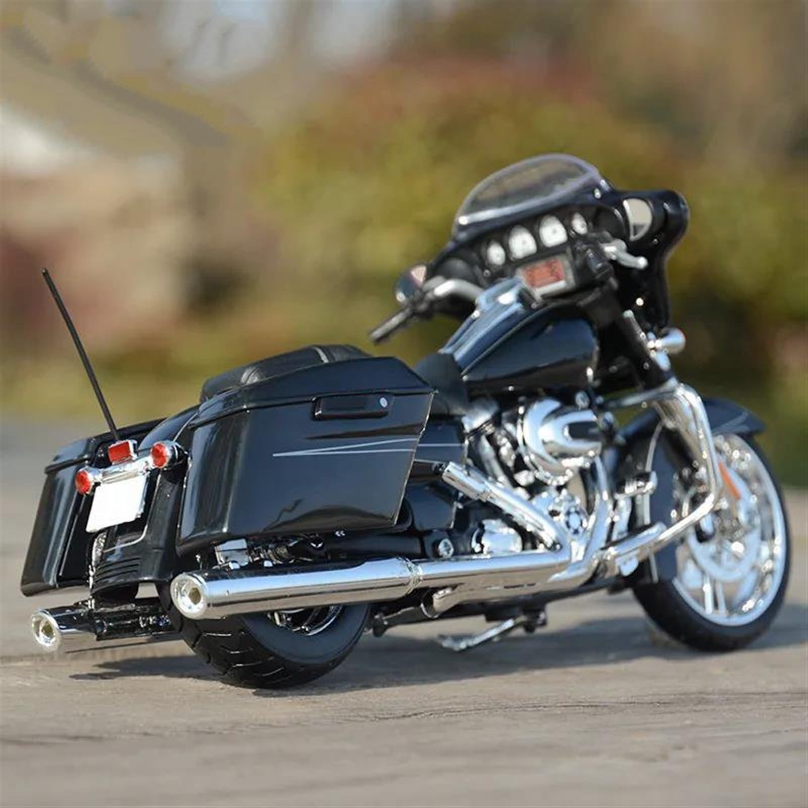 SEYXF Motorbike Toy 1/12 for Harley for Davidson Street Glide Special Motorcycle Metal Model Collection Simulation Diecasts Gifts(with Foam Box)
