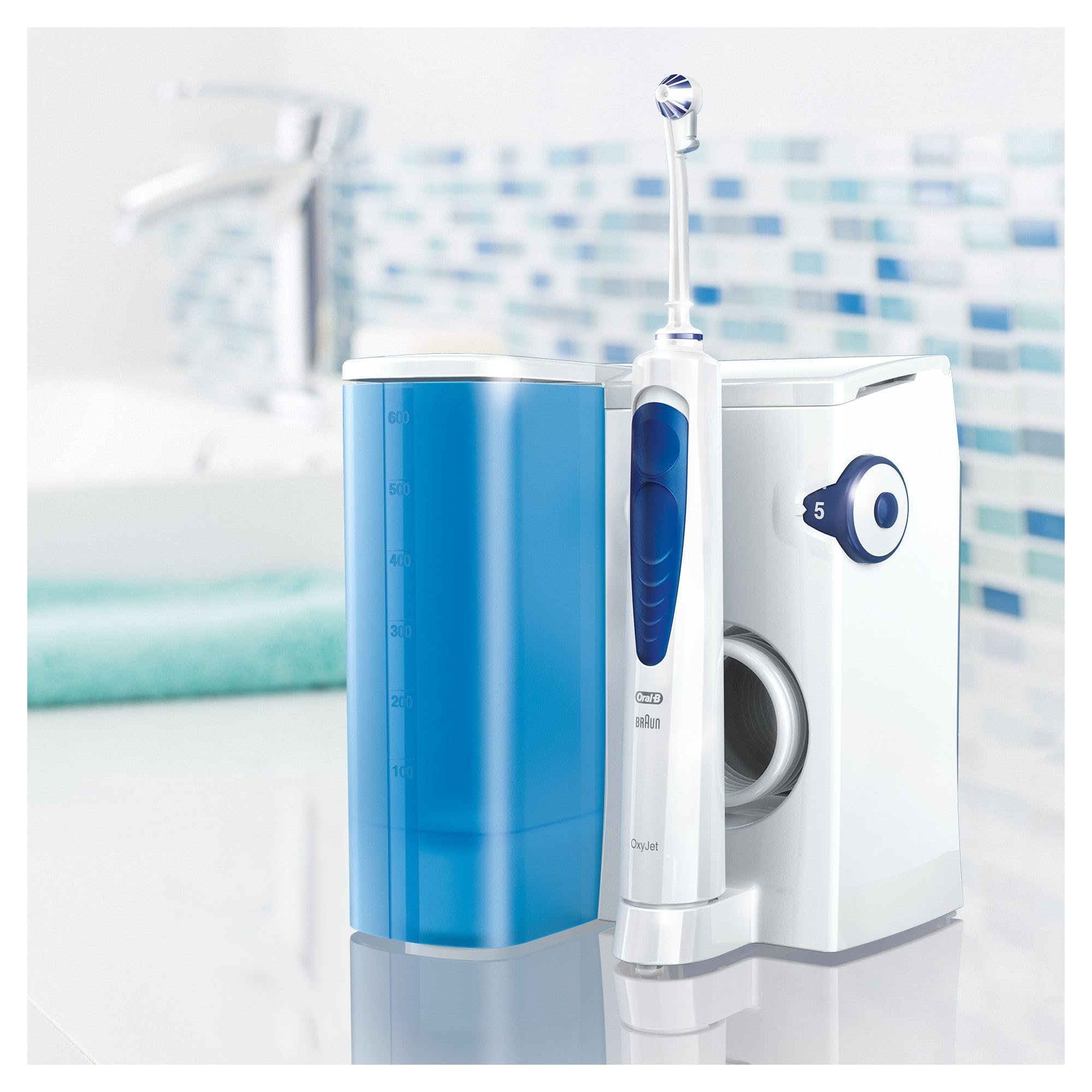 Oral-B OxyJet Reinigungssystem, mit Mikro-Luftblasen-Technologie, 4 Aufsteckdüsen, Weiß, Blau