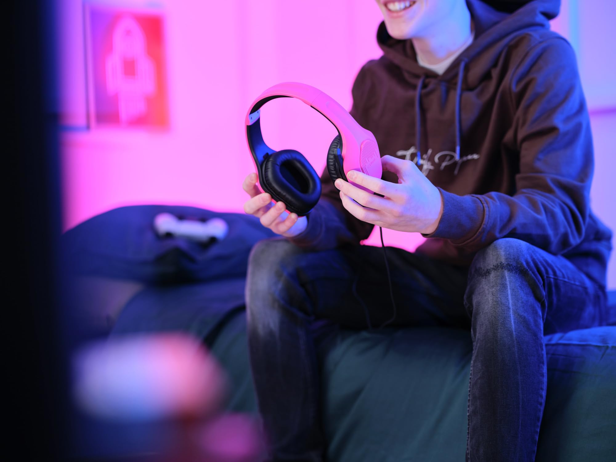 GXTrust Rayne lekkie słuchawki gamingowe PC Xbox PS5 Switch, różowe | 3.5 mm, kabel 200 cm, przetworniki 50 mm, odchylany mikrofon, przewodowy zestaw słuchawkowy wokółuszny