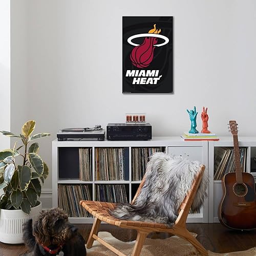 Miniatura 4 de Trends International NBA Miami Heat - Póster de pared con logotipo 14, 22.37 x 34.00 pulgadas, lienzo estirado
