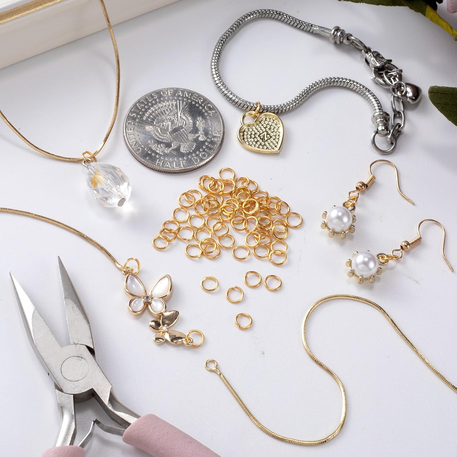 100pcs 18K Gold Filled Jump Rings, Small Brase Open Jumprings for Jewelry, 5mm Mini Charms for Women Key Chains Necklace Bracelet Pendant Earrings