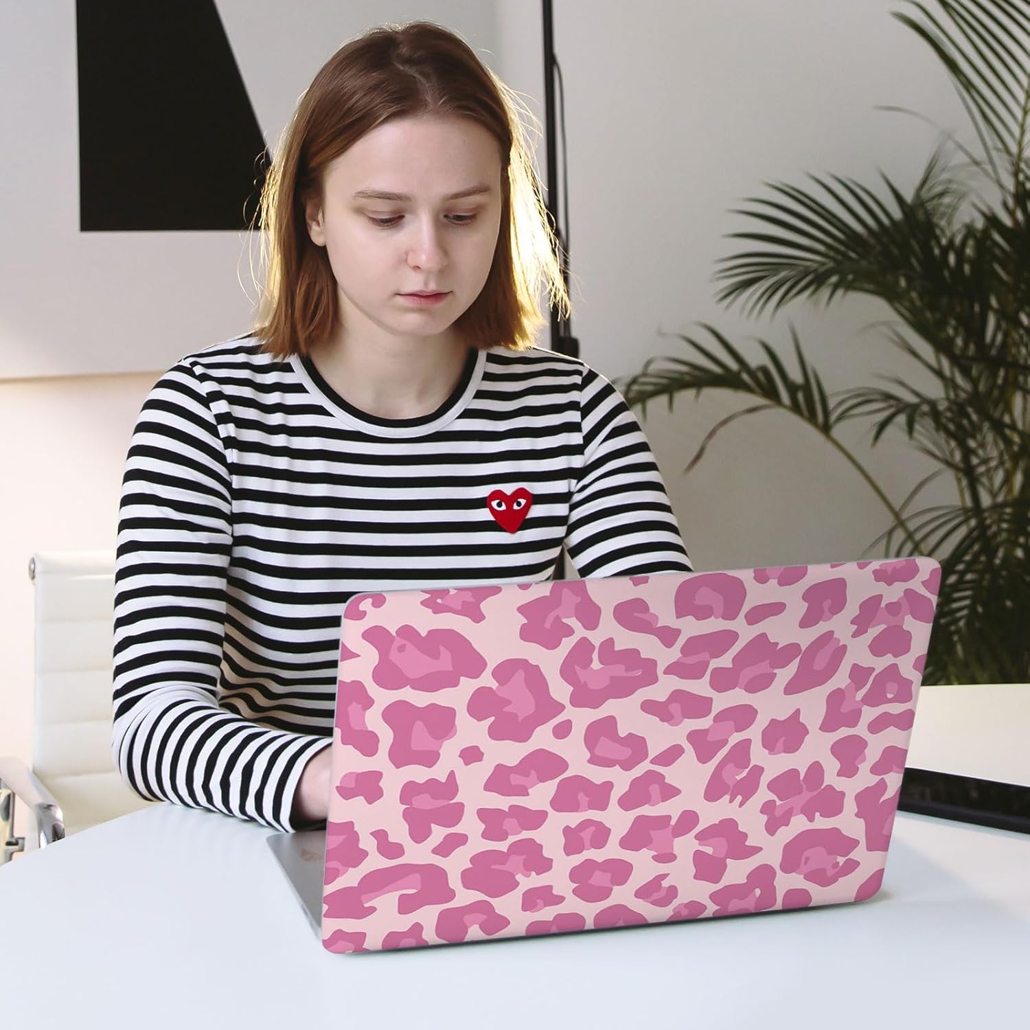 Seorsok Compatible with MacBook Air 13 Inch Model A1932 A2179 M1 A2337 Touch ID Release 2020 2019 2018 Plastic Hard Shell Case Protective Cover with 2 Pieces Pink Keyboard Cover Leopard Print