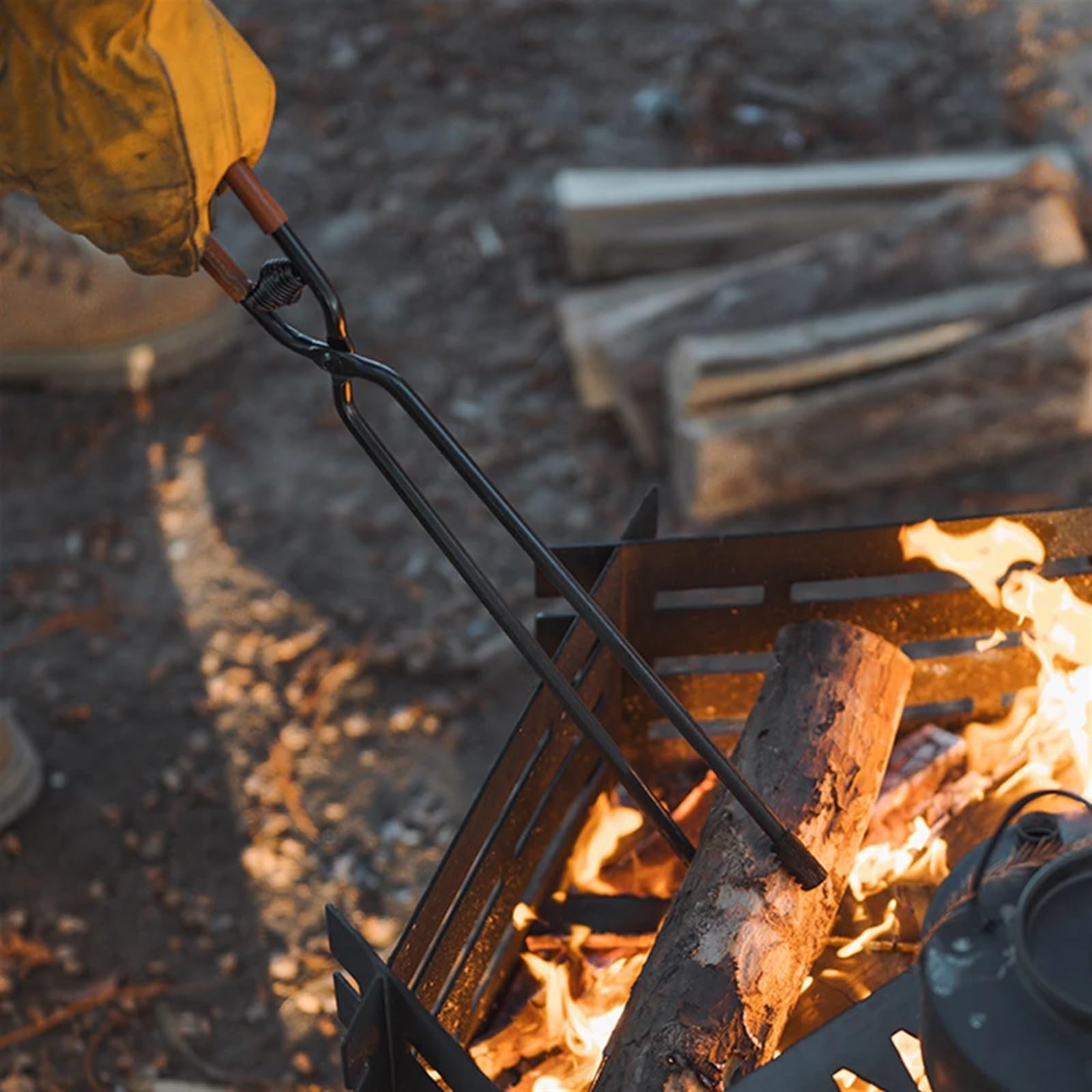 Szczypce Przeciwpożarowe Camping Fire Poker Zagęszczone Ze Stali Węglowej Ognisko Klip Do Drewna Opałowego Przenośne Narzędzia Grillowania Na Świeżym Powietrzu(55CM)