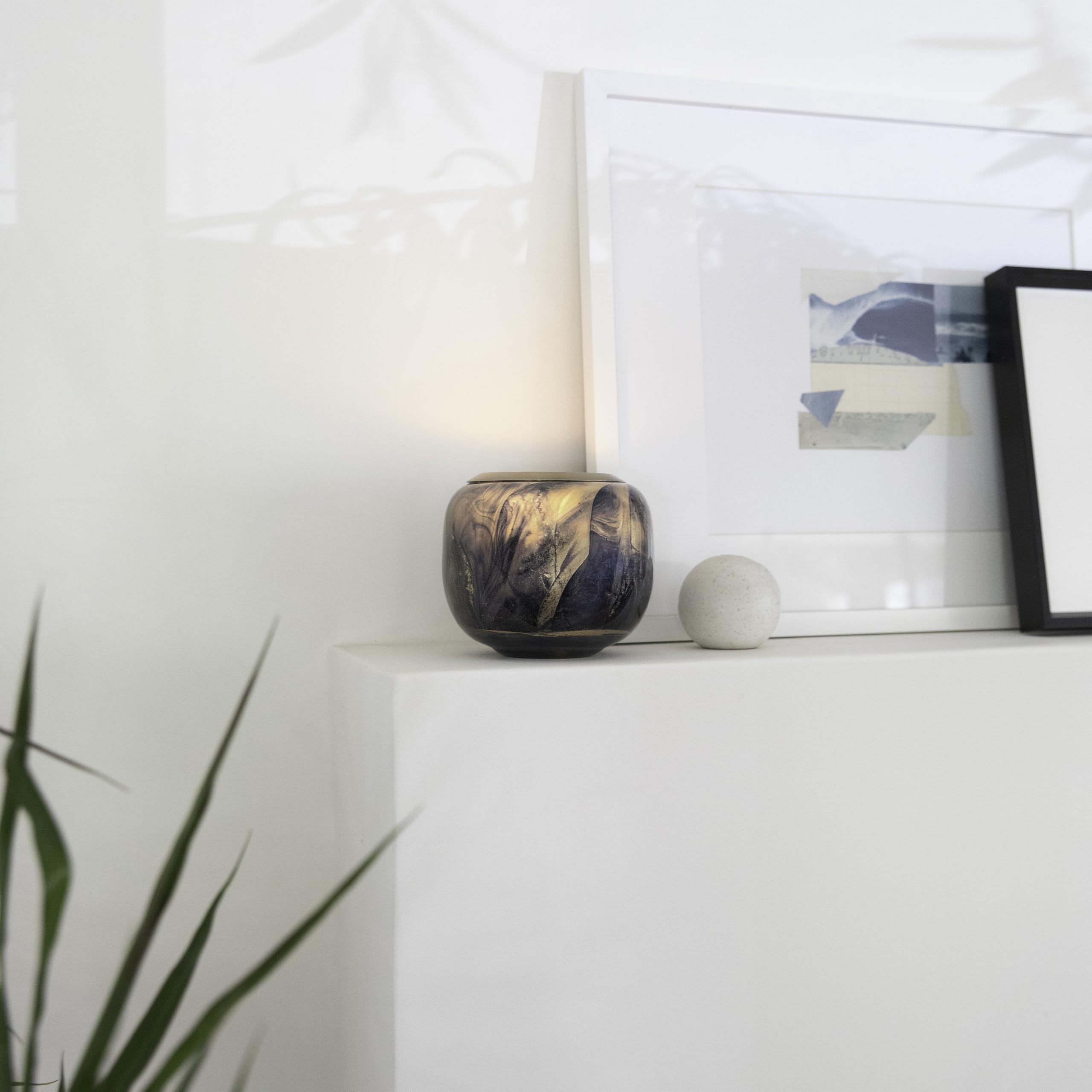 Northern Lights Esque - Vela luminaria en tarro, 5.6 pulgadas de altura, azul medianoche, accesorios para el hogar, decoración de mesa, decoración navideña