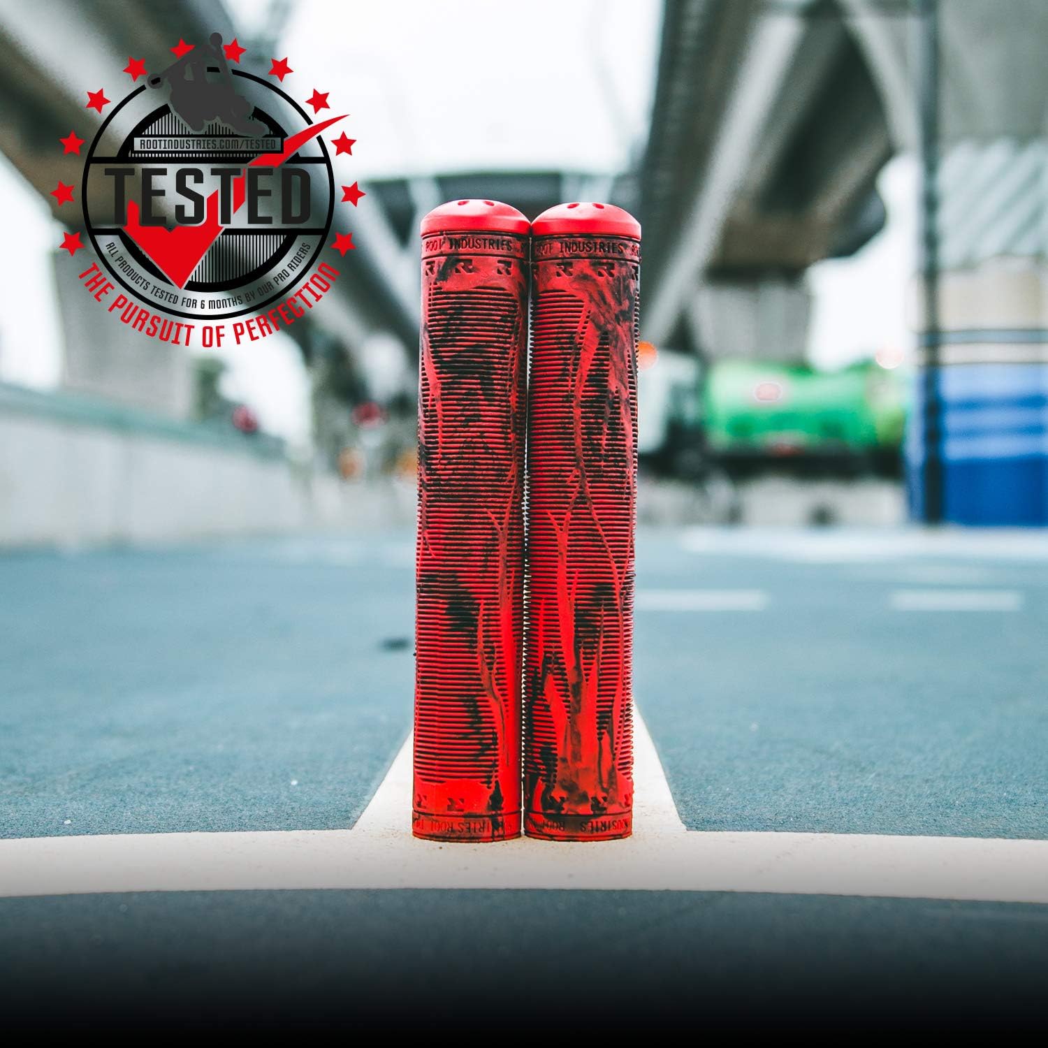 Root Industires - R2 Grips (Red/Black)