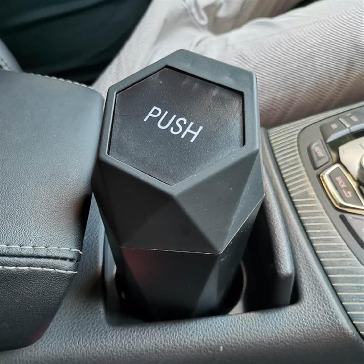 Ashtray/Ash Tray Car Trash Can Portable Ashtray Auto Organizer Storage Bag Car Garbage Bin Ashtray Dust Case Holder Auto Accessories Decorative Ashtray (Size : 500mL, Color : Silver)