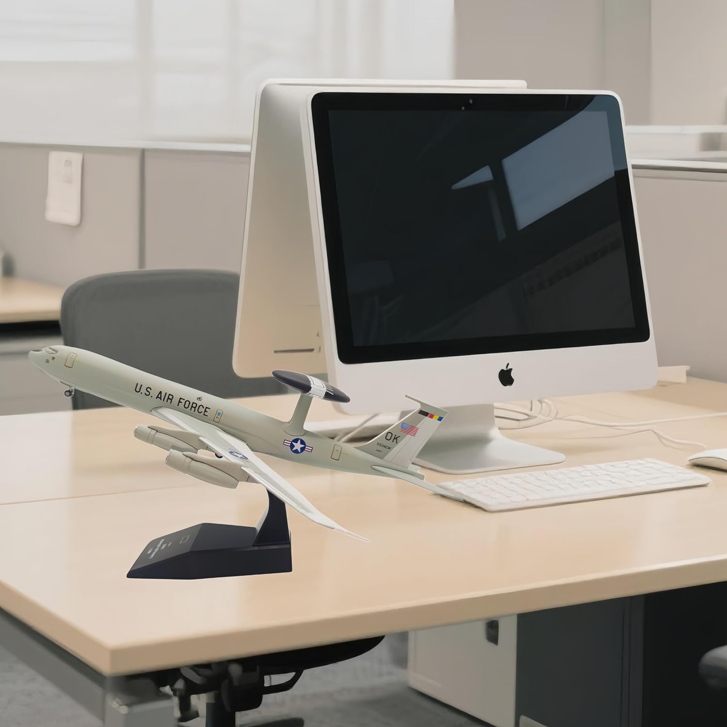 1:200 Scale Die-Cast Airplanes E-3 Sentry AWACSr Fighter Jet Model Bomber Fighter Attack Plane Military Model Plane Collection Plane for Gifts