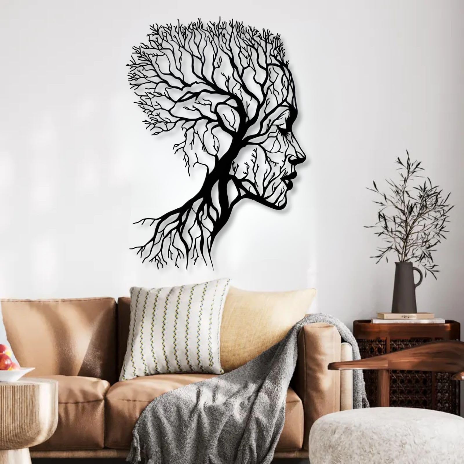 Décoration murale métal femme nature grand format pour chambre et salon