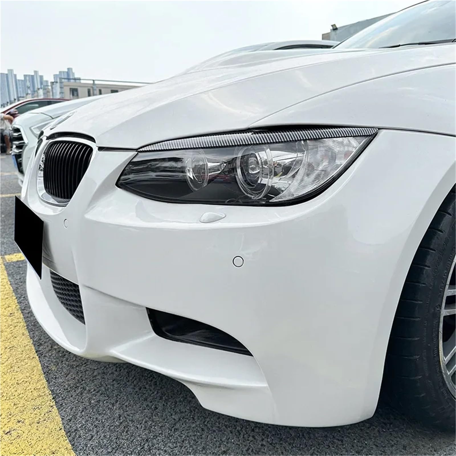 Sopracciglia per fari in ABS lucido, 2 pezzi, adatte per BMW E92 E93 Serie 3 325i 330i 330d 335i 335d Pre-LCI(B)