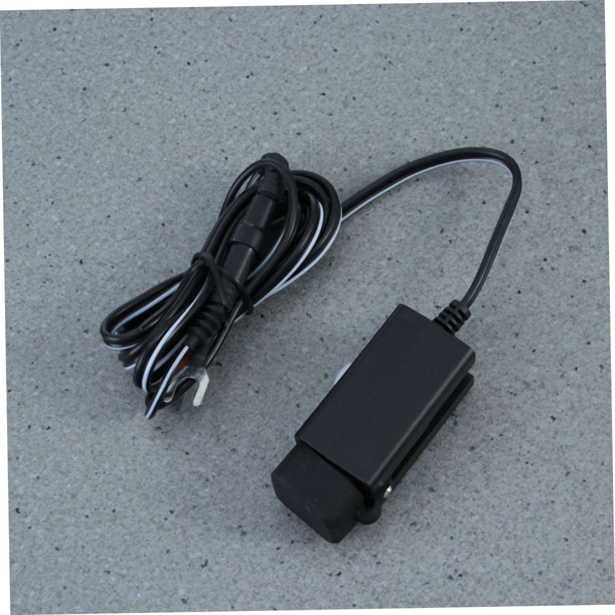 Garneck Dual USB Socket Car Adapter Motorcycle USB Charger Kit Led Indicator 40 to 70? Temperature Range