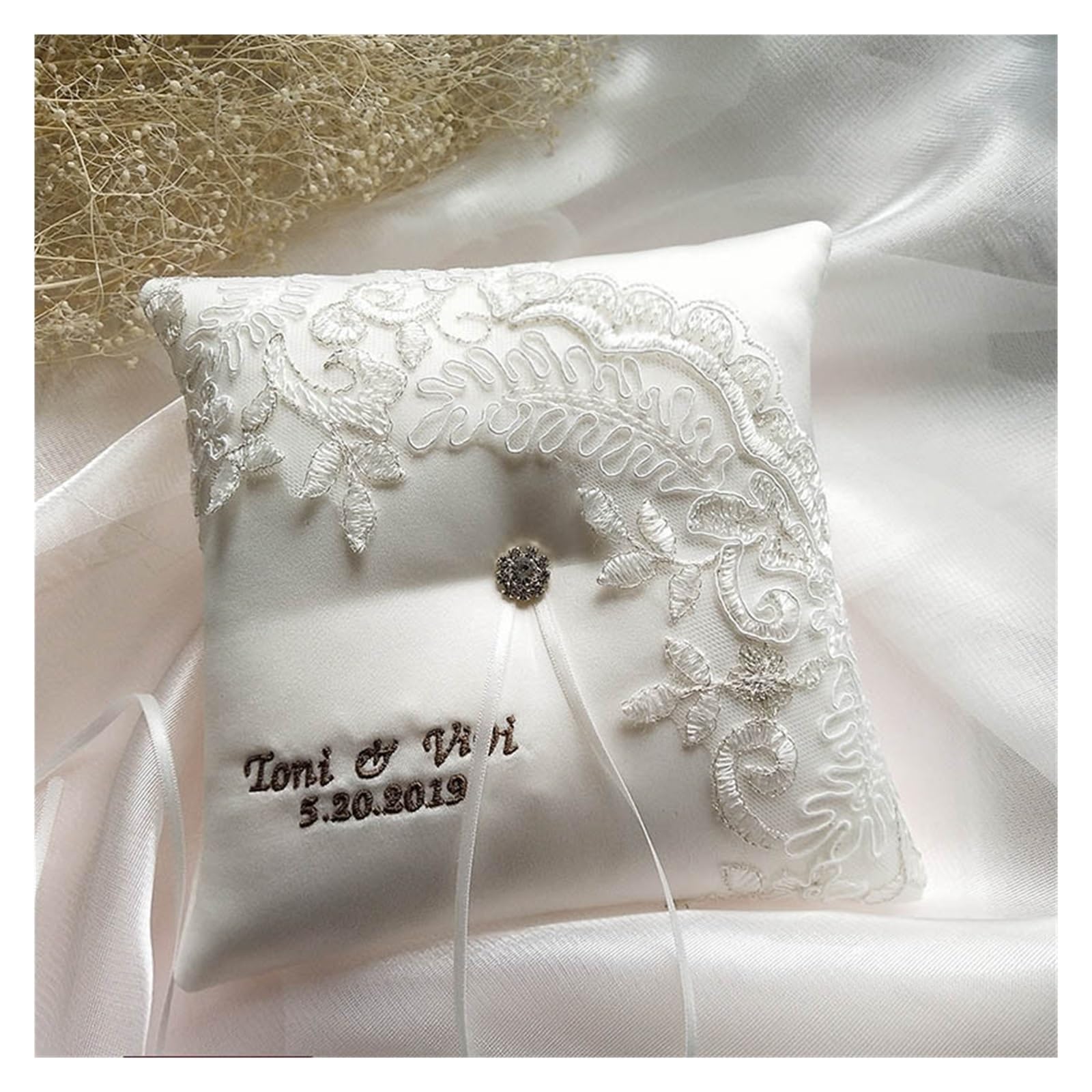 BTRYLDCFA Ring Pillow Customized Names And Dates Ring Pillow Cushion Party Decoration Bridal Ring Pillows Valentine Day Supplies Different Size(16X16cm)