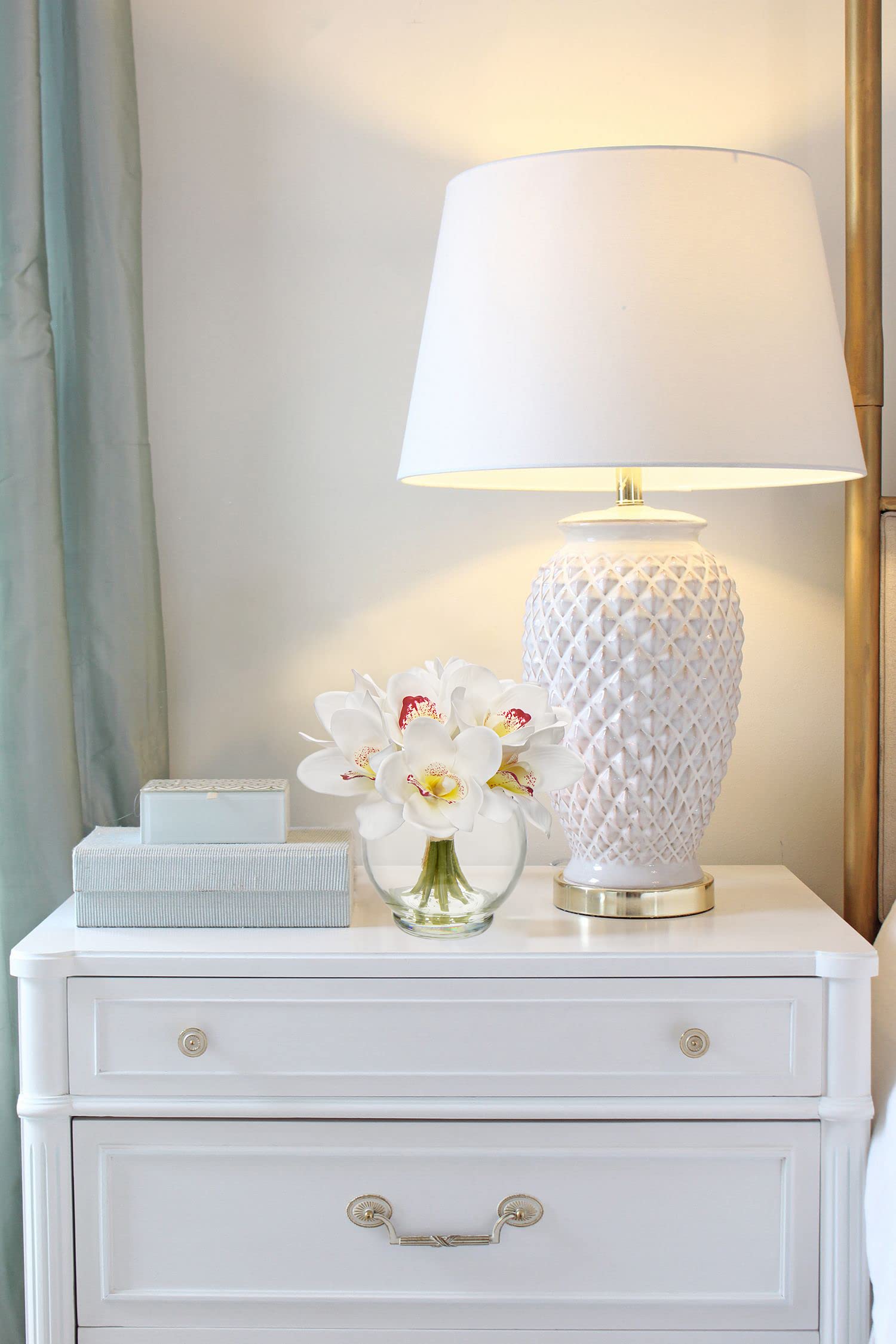 9 fiori artificiali in vaso vero tocco, orchidea finto Cymbidium fiore in vaso di vetro con finta acqua seta bianca finta Phalaenopsis disposizione per casa matrimonio tavolo centrotavola decorazione