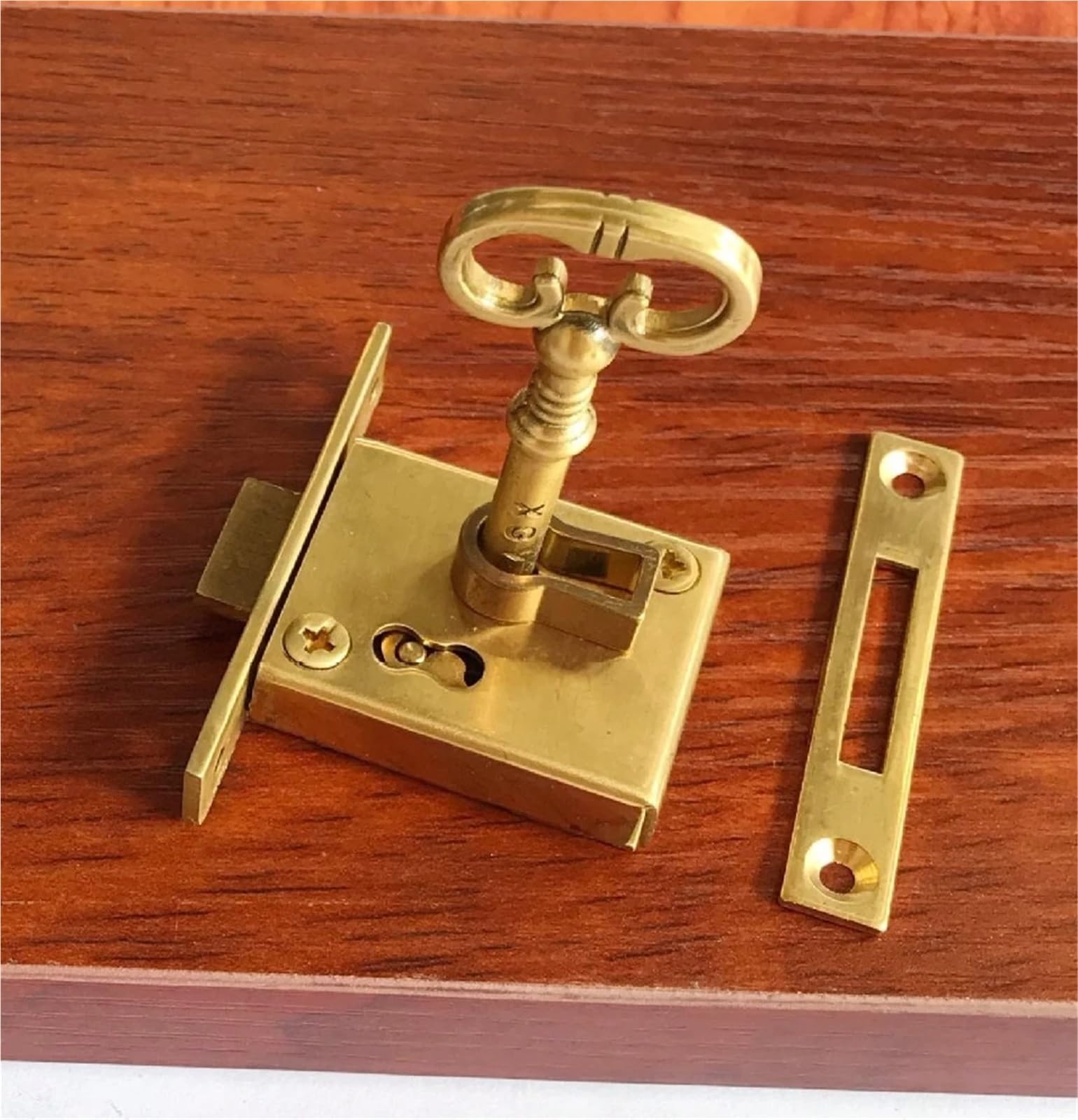 Cerradura de latón para cajones Cerradura de caja cajón gabinete latón antiguo clásico con llave cetro(L)