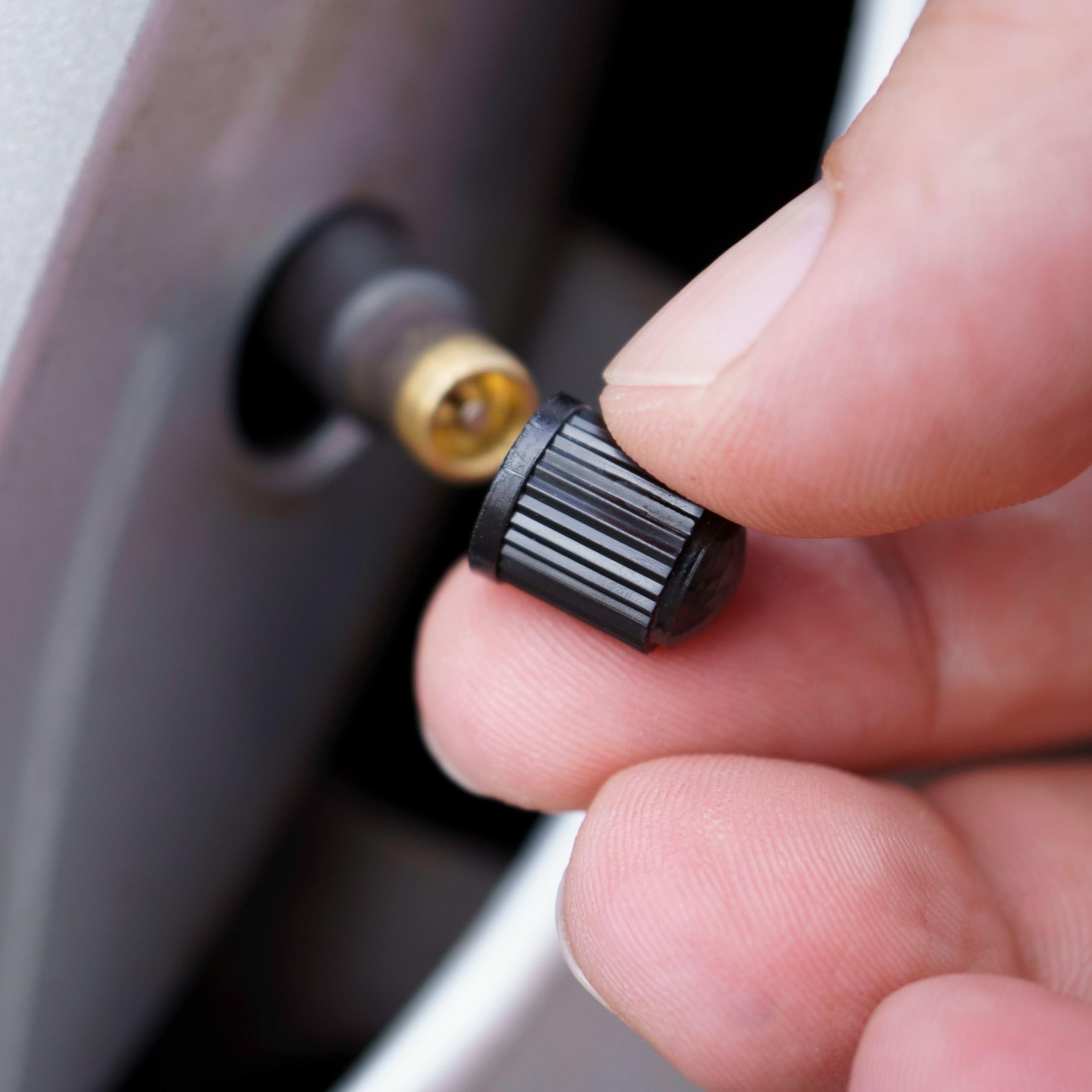 Tappo Valvola in ABS, 16 pezzi, in Nero, tappi copripolvere con guarnizione per valvole auto, moto, rimorchi e biciclette, tappi per auto gomme, tappino bici, cappuccio valvola, tappi pneumatici auto
