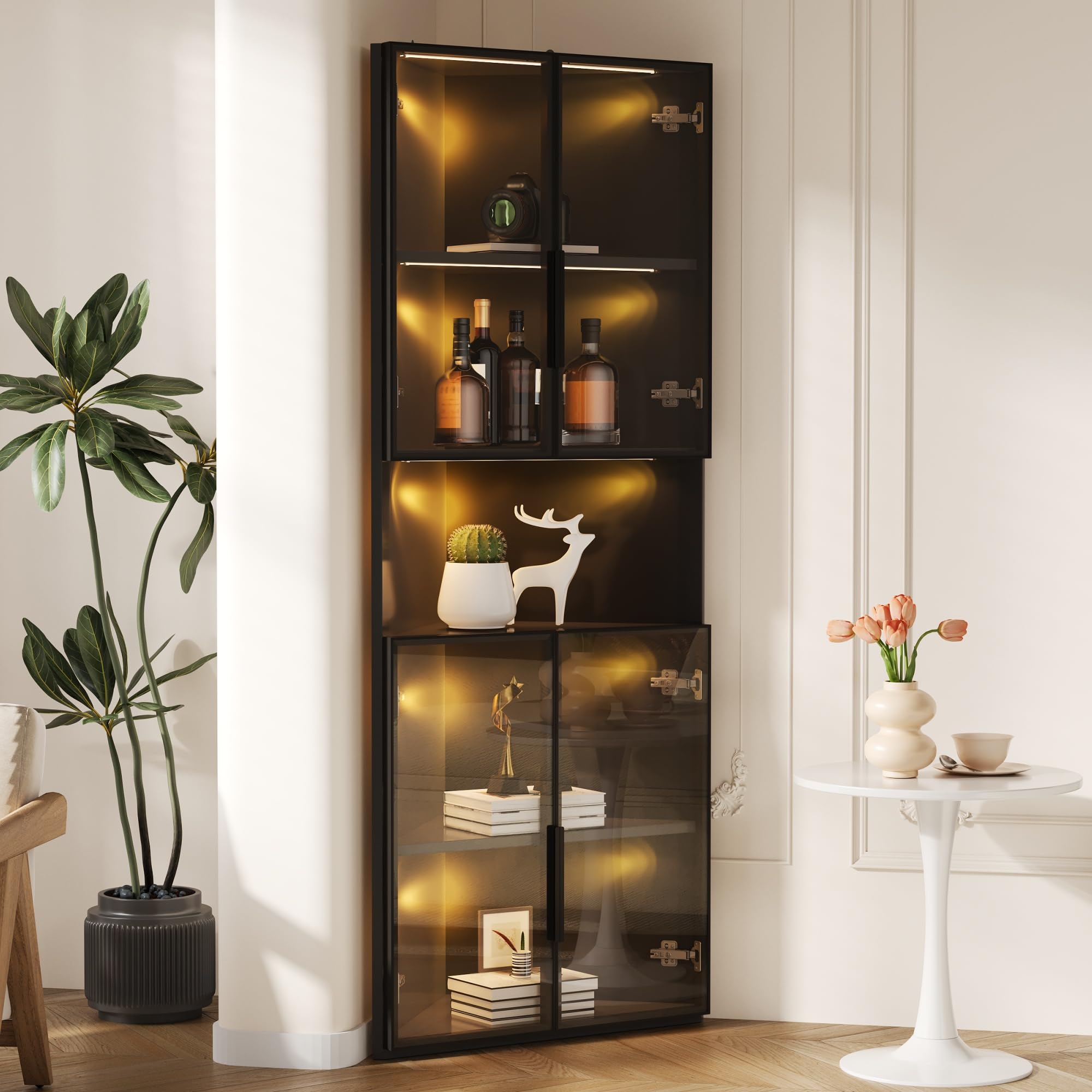 Merax Dreieckige Vitrine 62x32x160 cm mit Glasfront, LED-Beleuchtung und offenem Mittelbereich, für Sammlerstücke, Schwarz