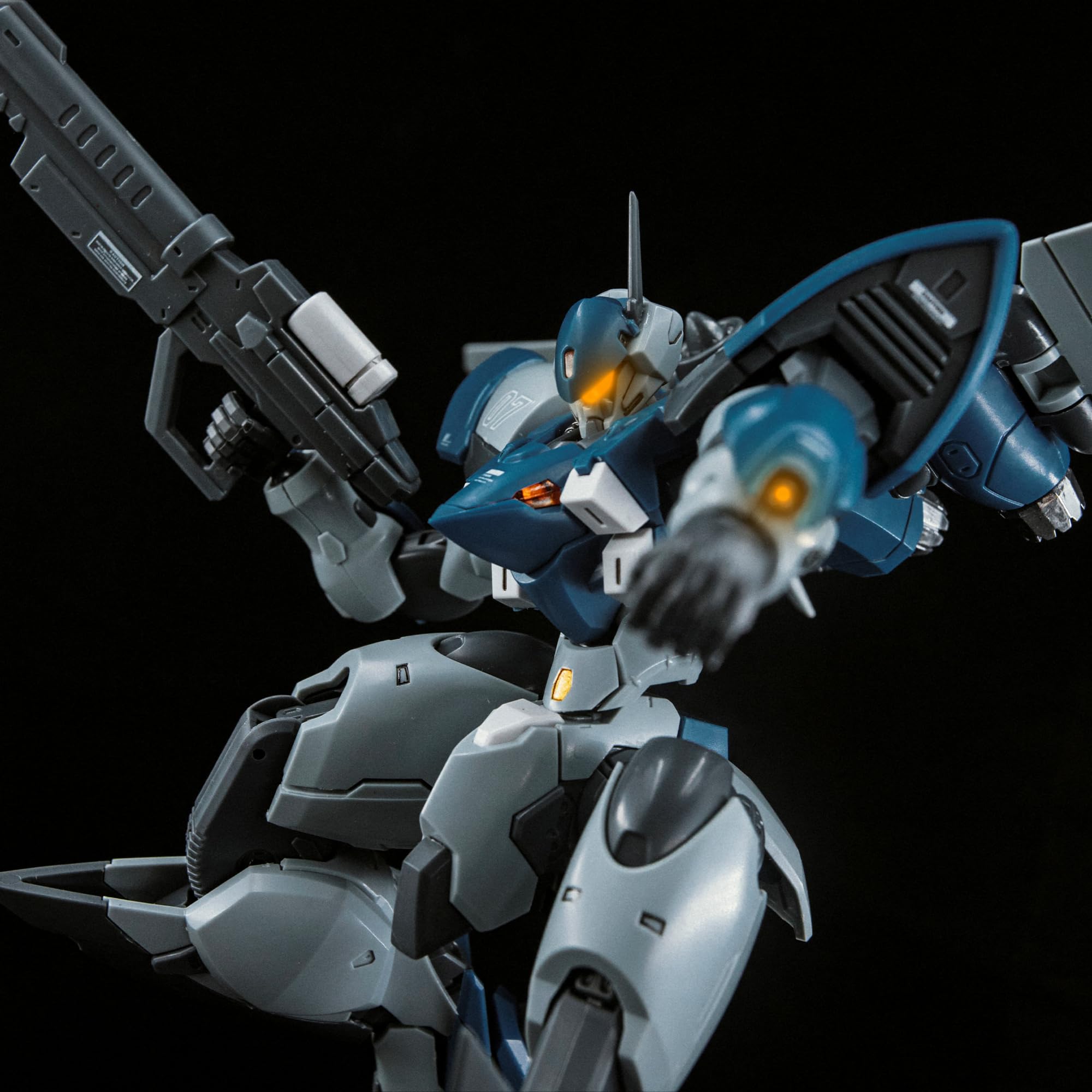 Amazon.com: BEERISE Sheik Mainland 1/144 - OCR 122 Blue&Grey - 4