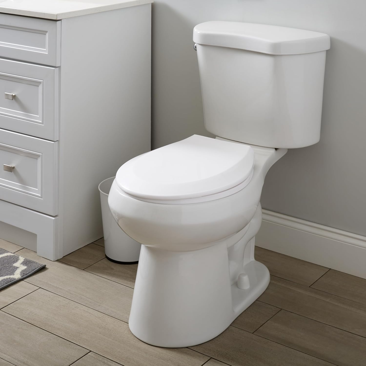 Bath Bliss Deluxe Plastic Beveled Round Toilet Seat in White image 3
