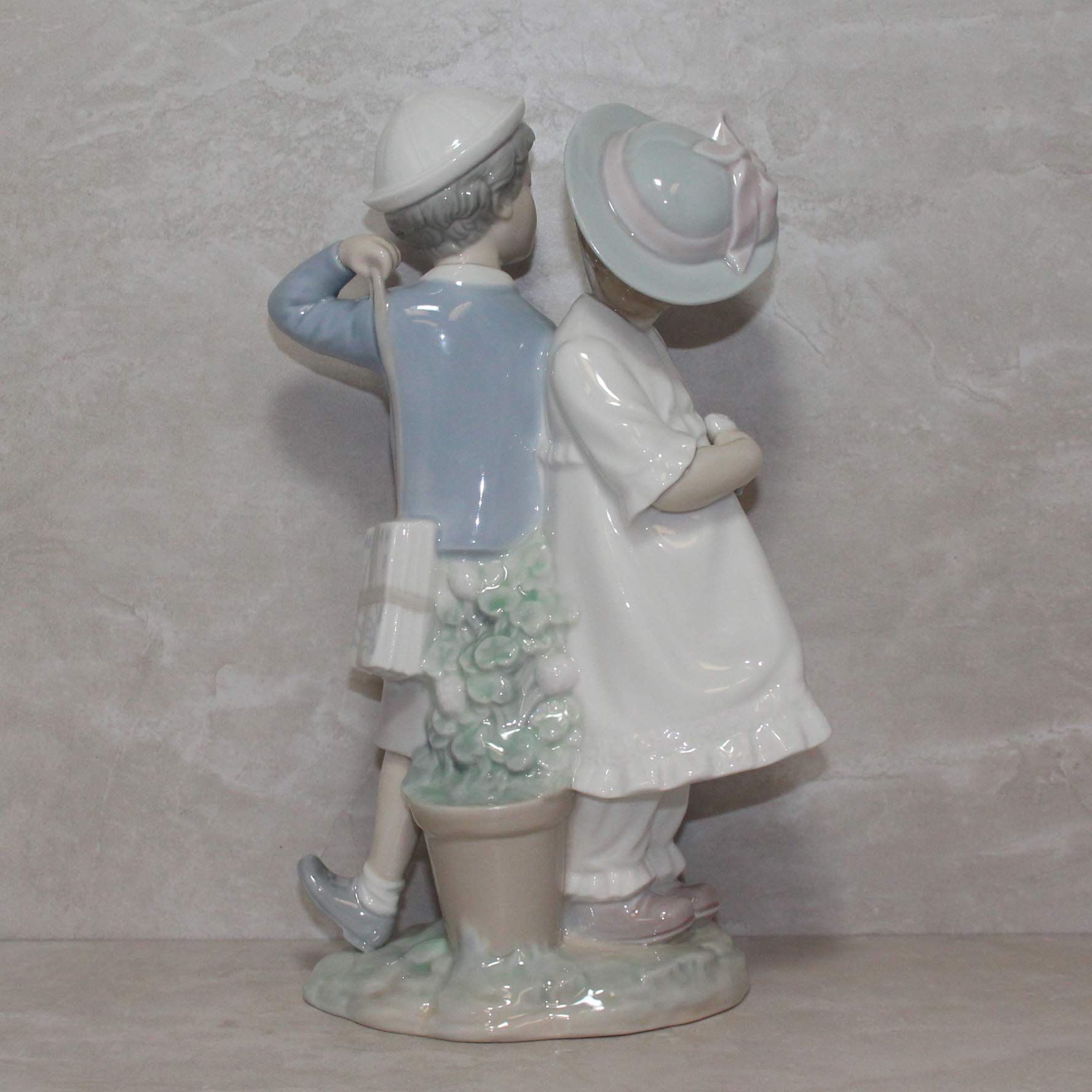 Amazon.com: Lladro Figurine 1127 Puppy Love : Home & Kitchen