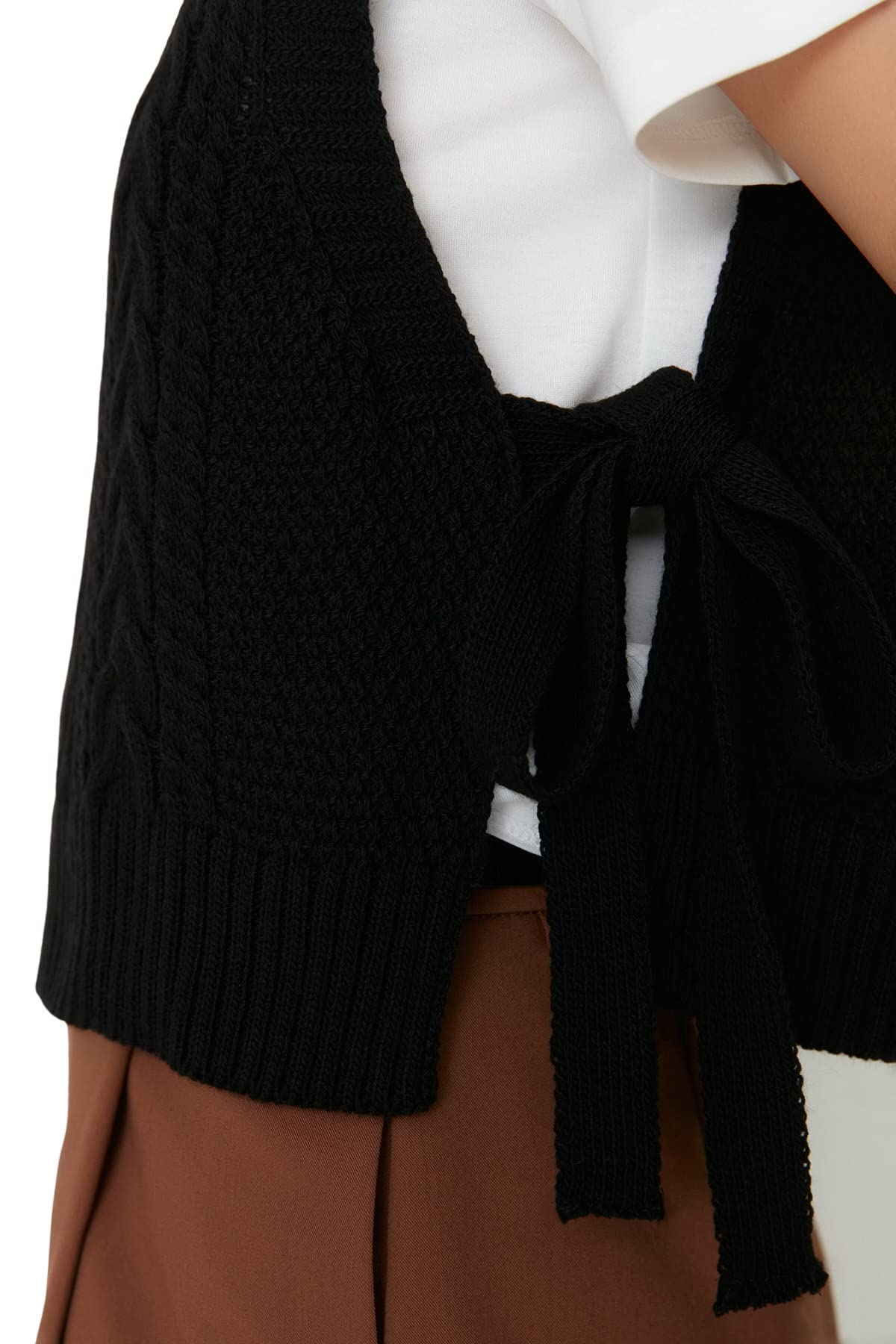 TRENDYOL Damen Crew Neck Plain Regular Sweater Vest Sweater (1er Pack)