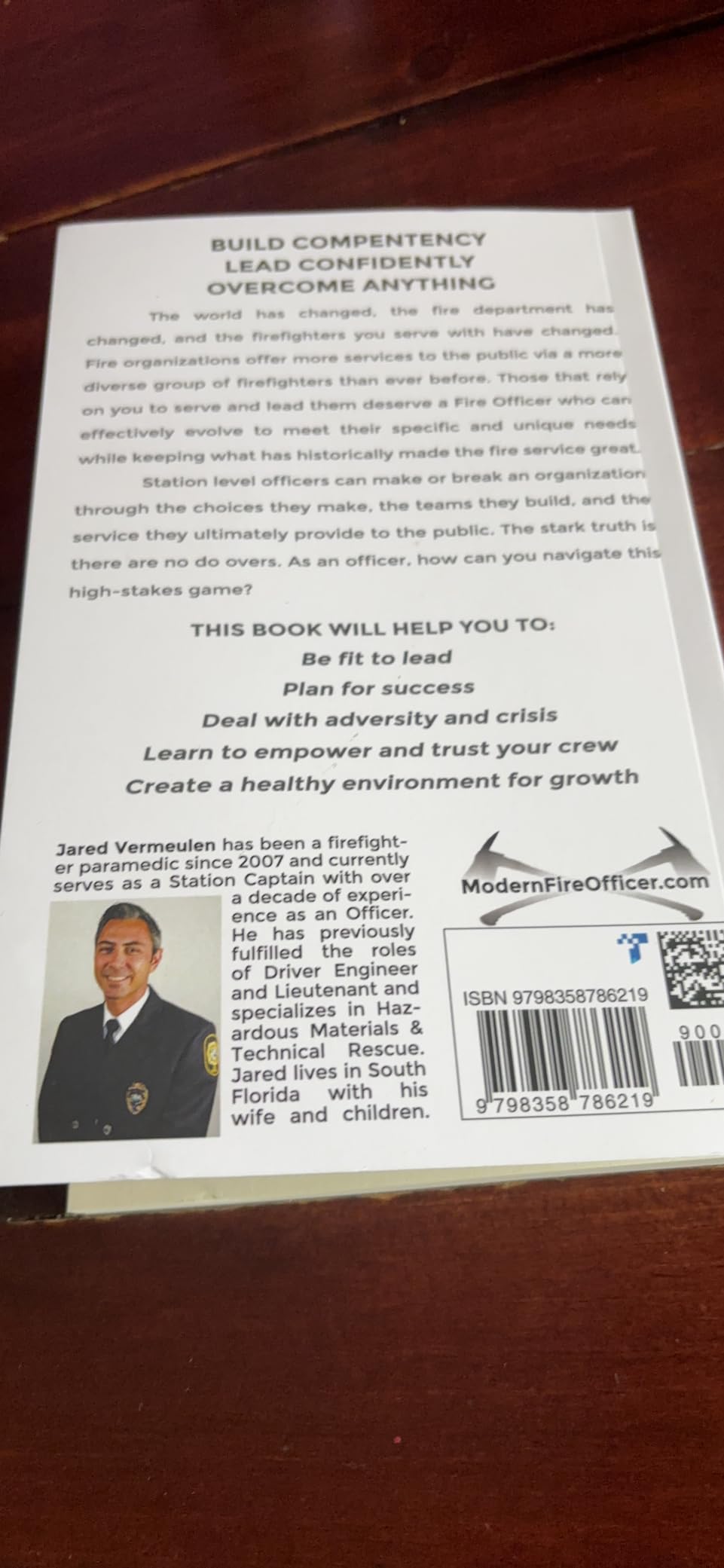 The Modern Fire Officer: Communicate, Motivate, & Lead: Vermeulen ...