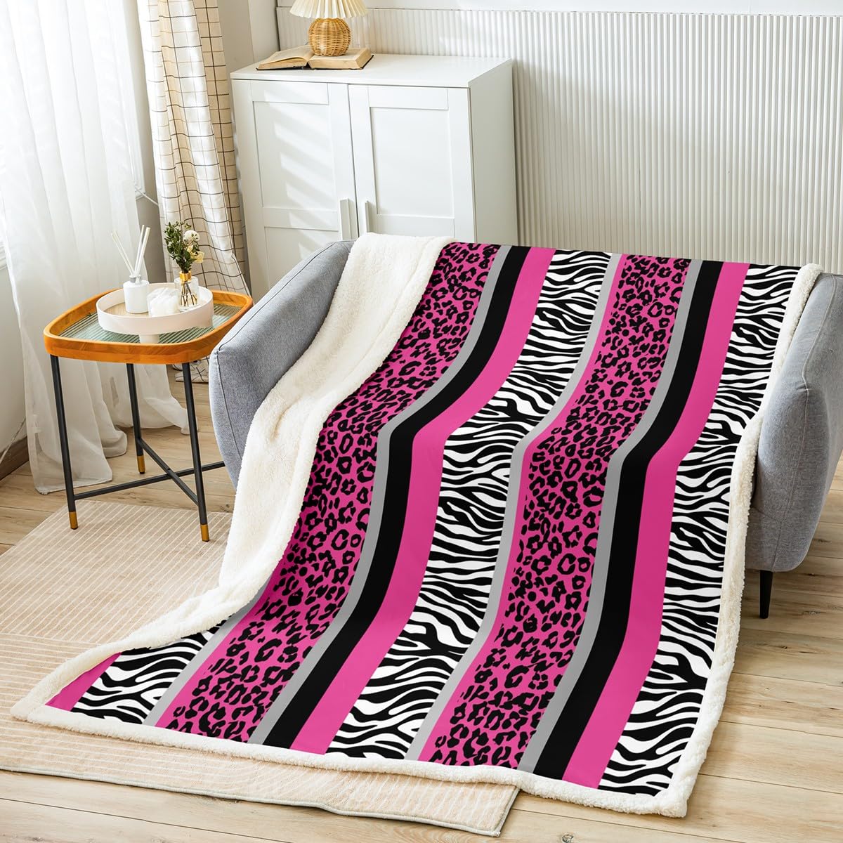 Bedluxy Boys Pink/Black/White Zebra Sherpa Blanket Hot Leopard Plush Blanket For Kids Girls Zebra Stripes Fleece Throw Blanket Safari Animal Hair Fuzzy Blanket Single 50"X60"