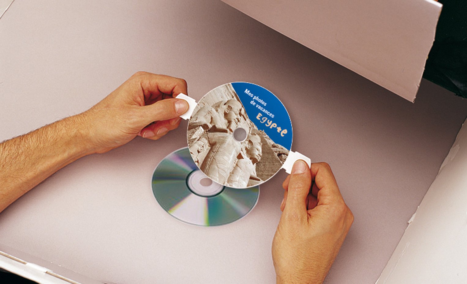 Etichette CD/DVD Avery J8676 - Bianche, Full Face, Per Inkjet