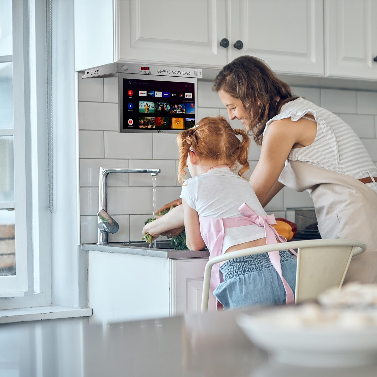SYLVOX 15.6" TV per Cucina Ribaltabile,1080P FHD, Google 12V TV - Argento | Mini TV Pieghevole a 90°, Girevole ± 180°, DVB-T2/S2, HEVC 10 | USB | Kitchen Televisione per Camper, Camera