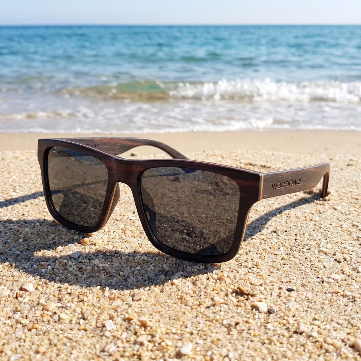 Retro Holz Polarisierte Sonnenbrille - Mode Stil Hölzerne Sonnenbrille mit Bambus Etui für Herren und Damen Perfekte Geschenke