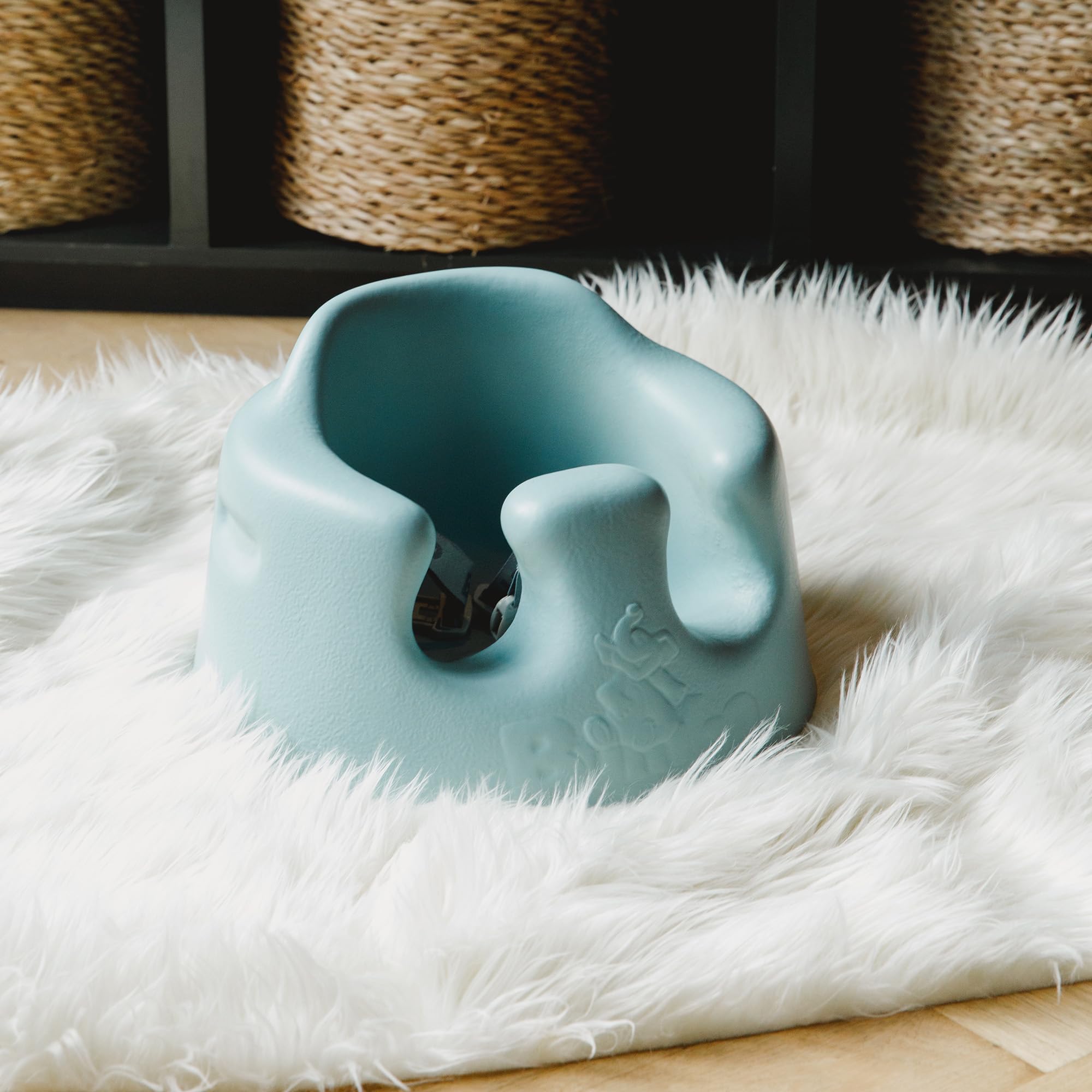 Bumbo Bodensitz im Salzbusch - Babyschale mit 3-Punkt-Sicherheitsgurt