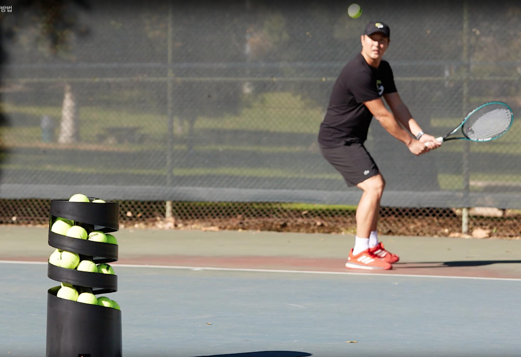 Amazon.co.jp: Sports Tutor Tennis Twist.テニスボールマシン