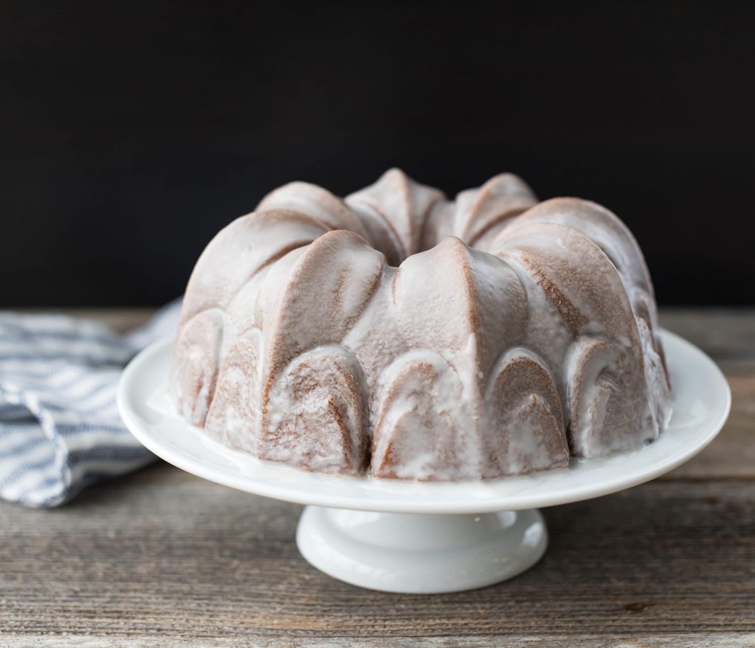 Nordic Ware Fleur De Lis Bundt Pan