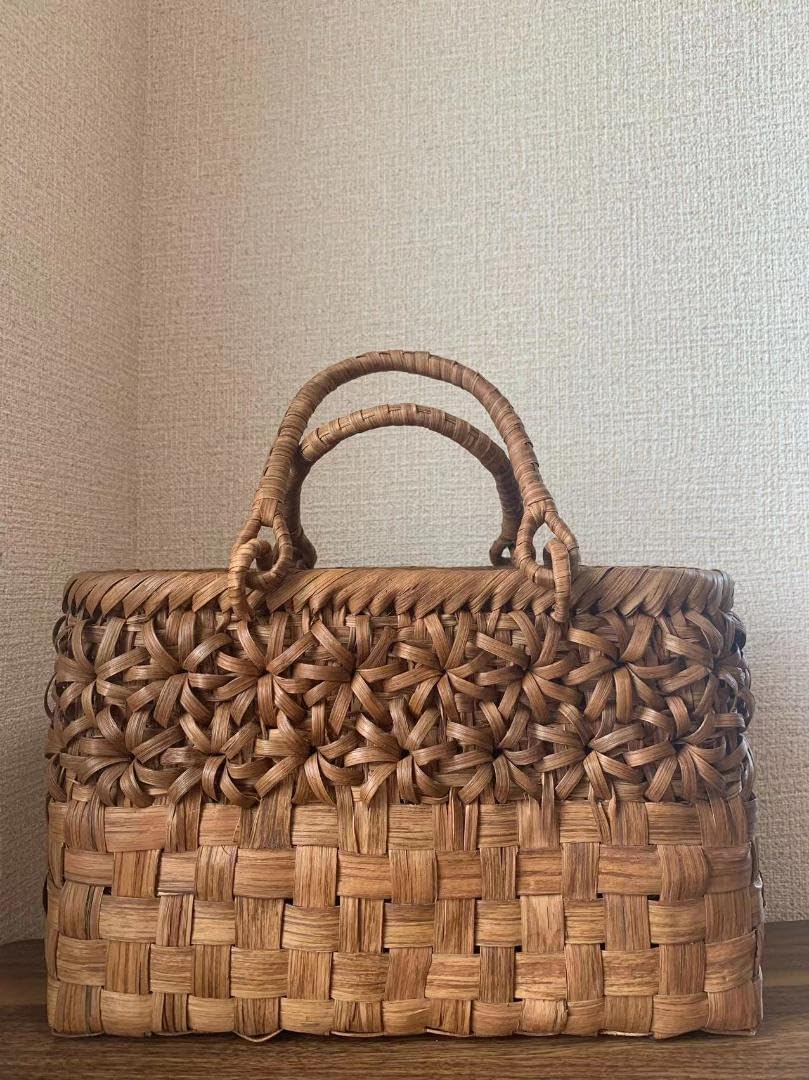 山葡萄籠バッグ 手作り 山葡萄カゴバッグ 内布付き 市松編み、立体花