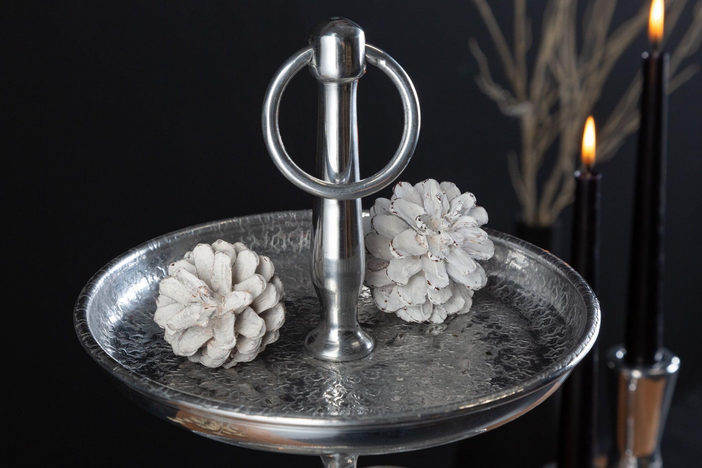 Licht-Erlebnisse Etagere Metall in Silber 3 Etagen H: 48 cm Handarbeit Tortenplatte Etagenplatte Cupcake Ständer