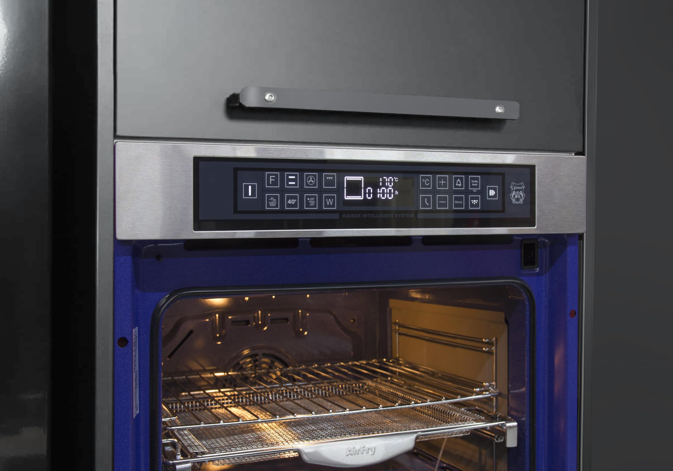 Kaiser Zestaw piekarnika 60 cm autark EH 6306 N R+ KCT 6105 FI+AT 6410 piekarnik do zabudowy 86 l z AirFryer, 15 funkcji, wyświetlacz LED, płyta indukcyjna 60 cm z boosterem, okap kuchenny 60 cm, 1250