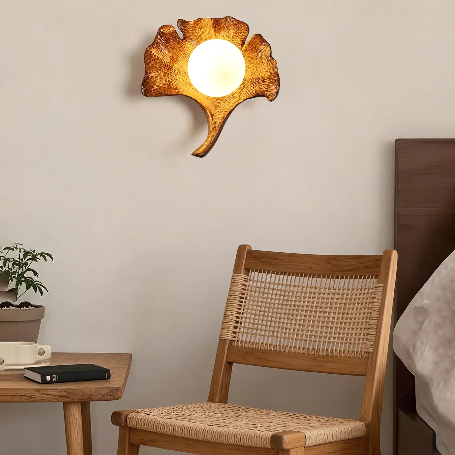 Skyblaze Mid-Century Modern Wall Sconce Ginkgo Leaf Shape Wall Light Textured Resin Base Decorative Hardwired Wall Mounted Lighting for Living Room Corridor in Wood