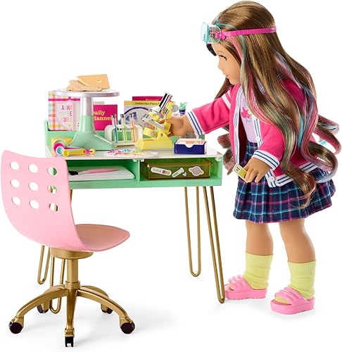 Miniatura 2 de American Girl Truly Me - Muñeca de 18 pulgadas Love to Explore Art & Science Playset con rueda de cerámica y microscopio, para mayores de 6 años