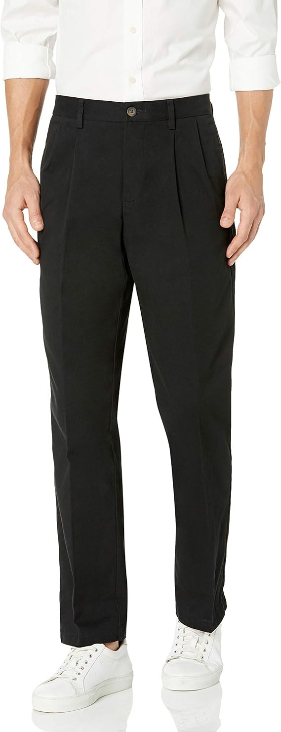 Amazon Essentials Pantalones de Estilo Chino, Plisados, ​​de Corte Clásico y Resistentes a las Arrugas (Disponibles en Tallas Grandes) Hombre