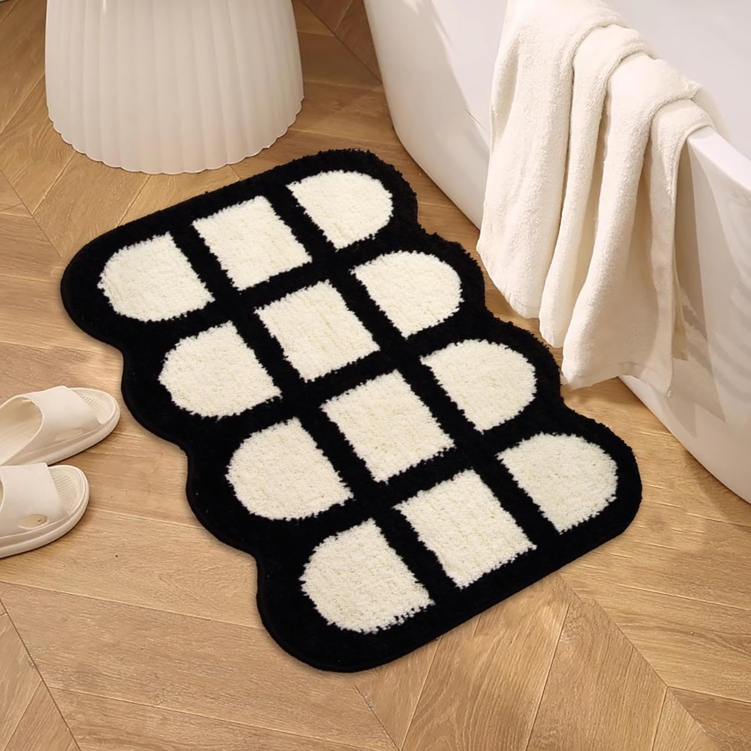 Black White Checkered Bathroom Rug, 20"x32" Extra Soft and Absorbent Microfiber Bath Rugs, Non-Slip Plush Shaggy Carpet for Bathroom Floor, Tub and Shower