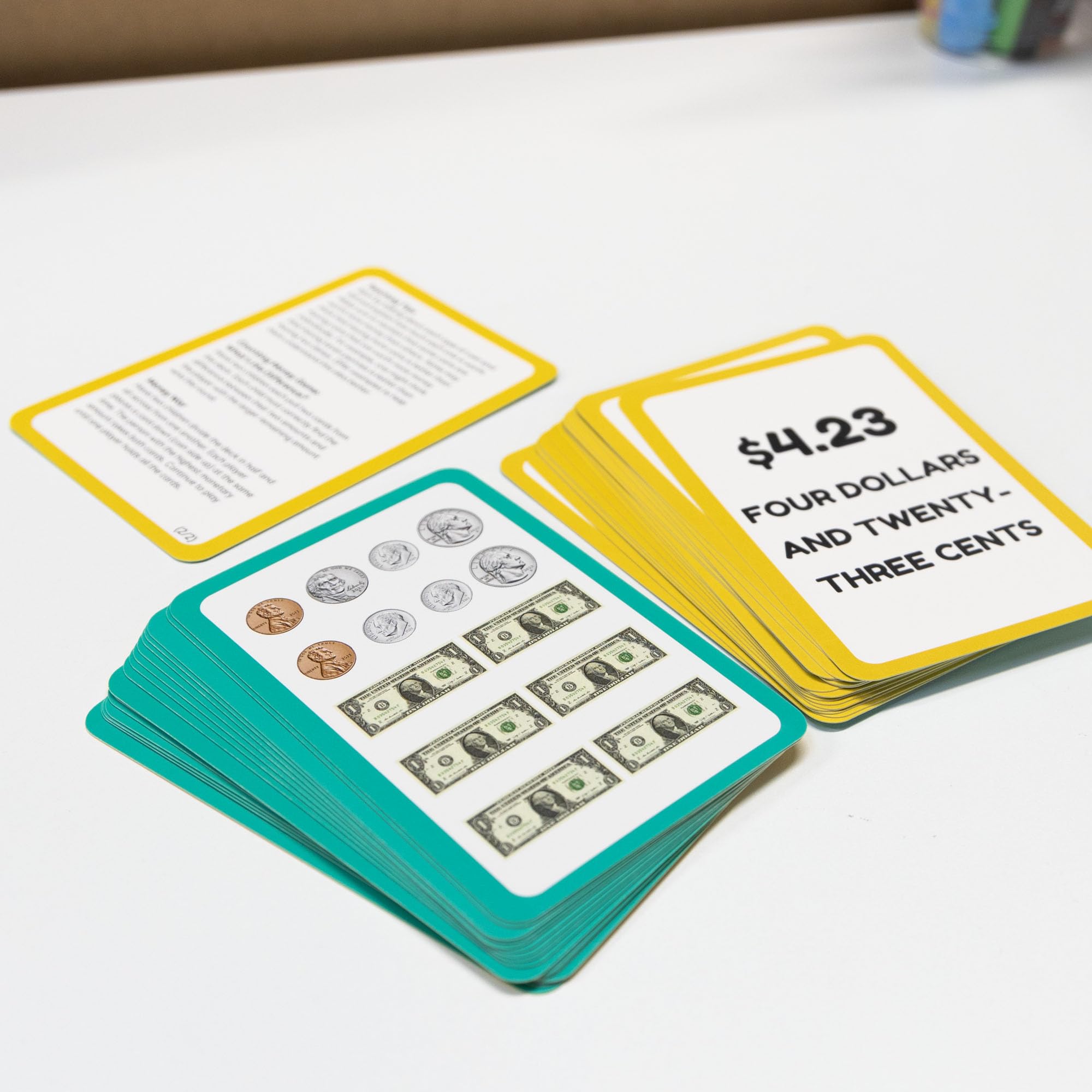 BAZIC - Schede flash per imparare a contare denaro, riconoscere banconote e monete valuta USA, gioco di apprendimento interattivo, flashcard per scuola materna e casa (confezione da 36), confezione da