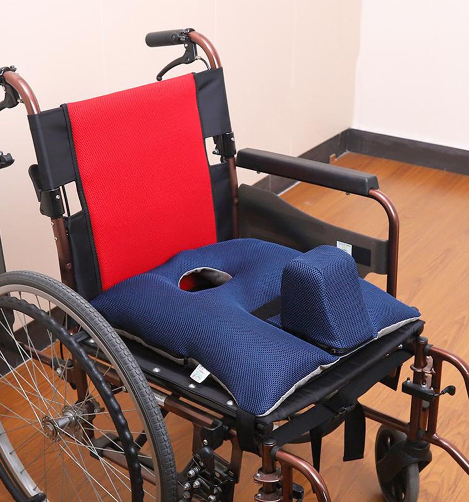 Cojín de espuma para silla de ruedas, almohadilla ergonómica para asiento de postura para mayor comodidad y apoyo, diseño antiescaras y antideslizante, ideal para usuarios mayores