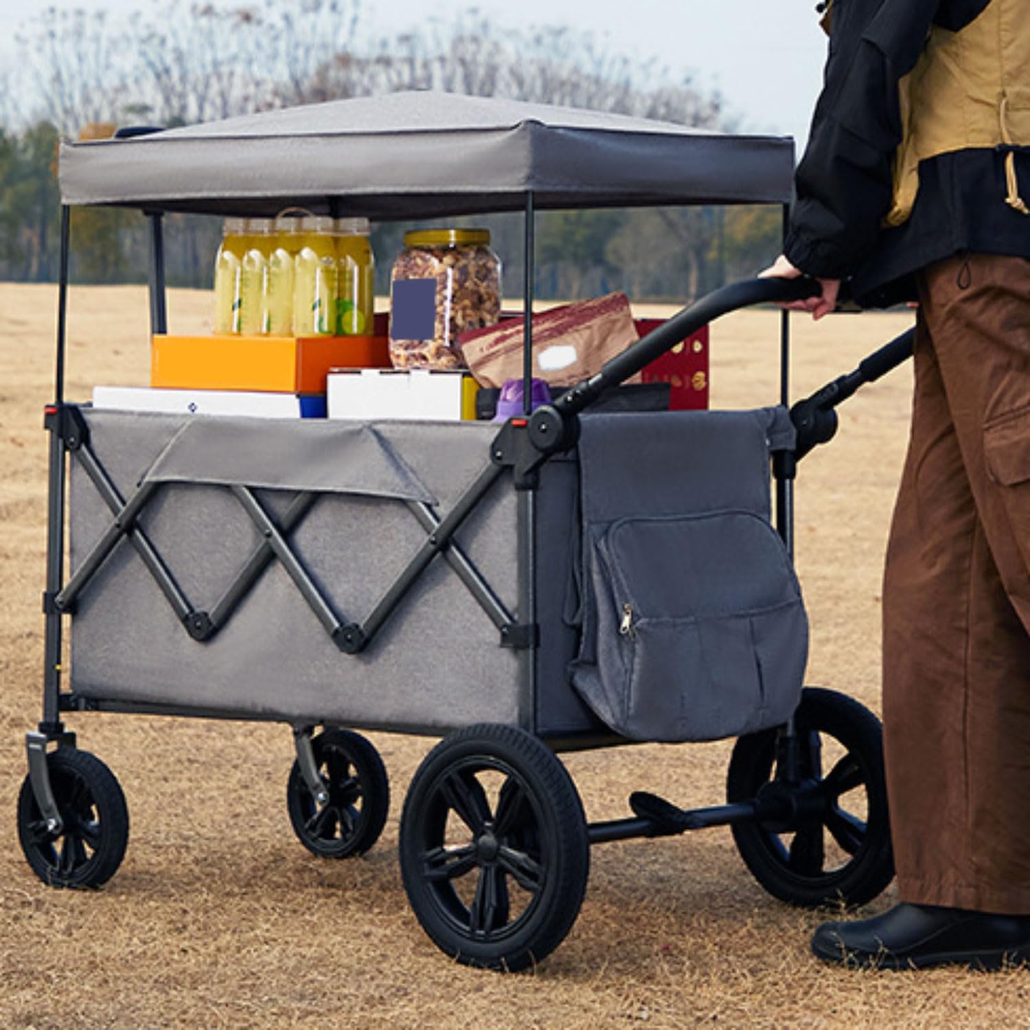 Chariot de plage pliable robuste avec toit et finitions soignées pour équipement de loisirs